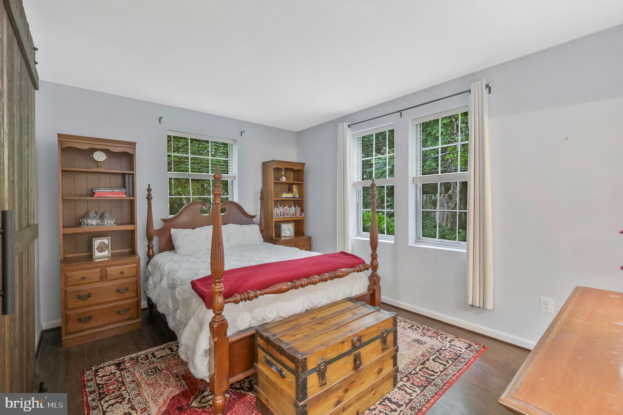 COLONIAL VILLAGE III - Residential