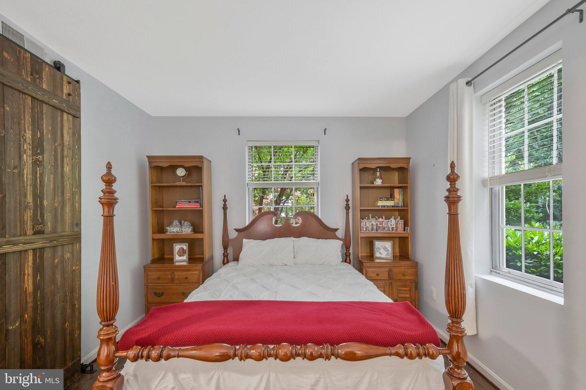 COLONIAL VILLAGE III - Residential