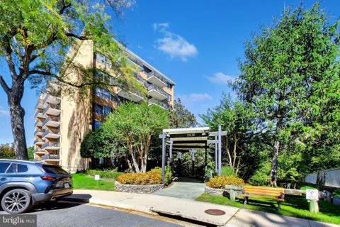Photo of 2030 N Adams Street #603, ARLINGTON, VA 22201 (MLS # VAAR2080788)
