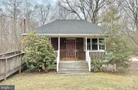 Homes For Sale - 830 N Tuckahoe Road<br/> Gloucester County, WILLIAMSTOWN, NJ 08094