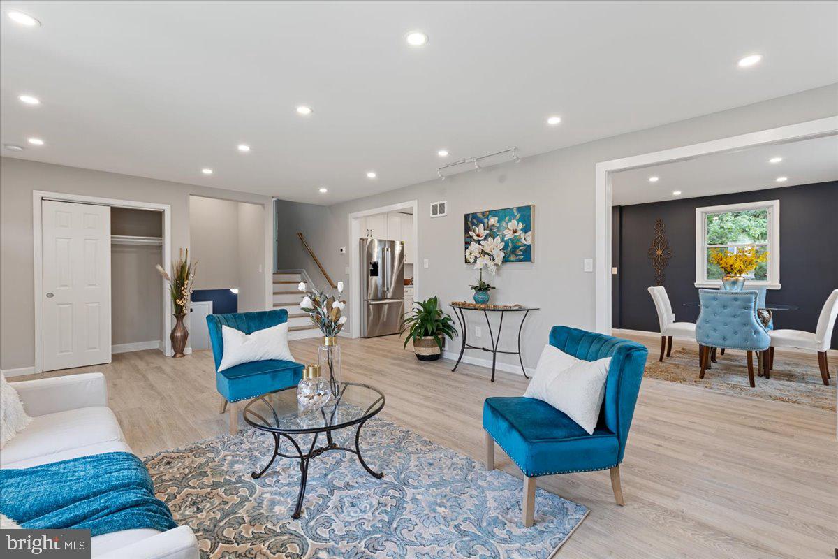 HILLCREST HEIGHTS - Residential