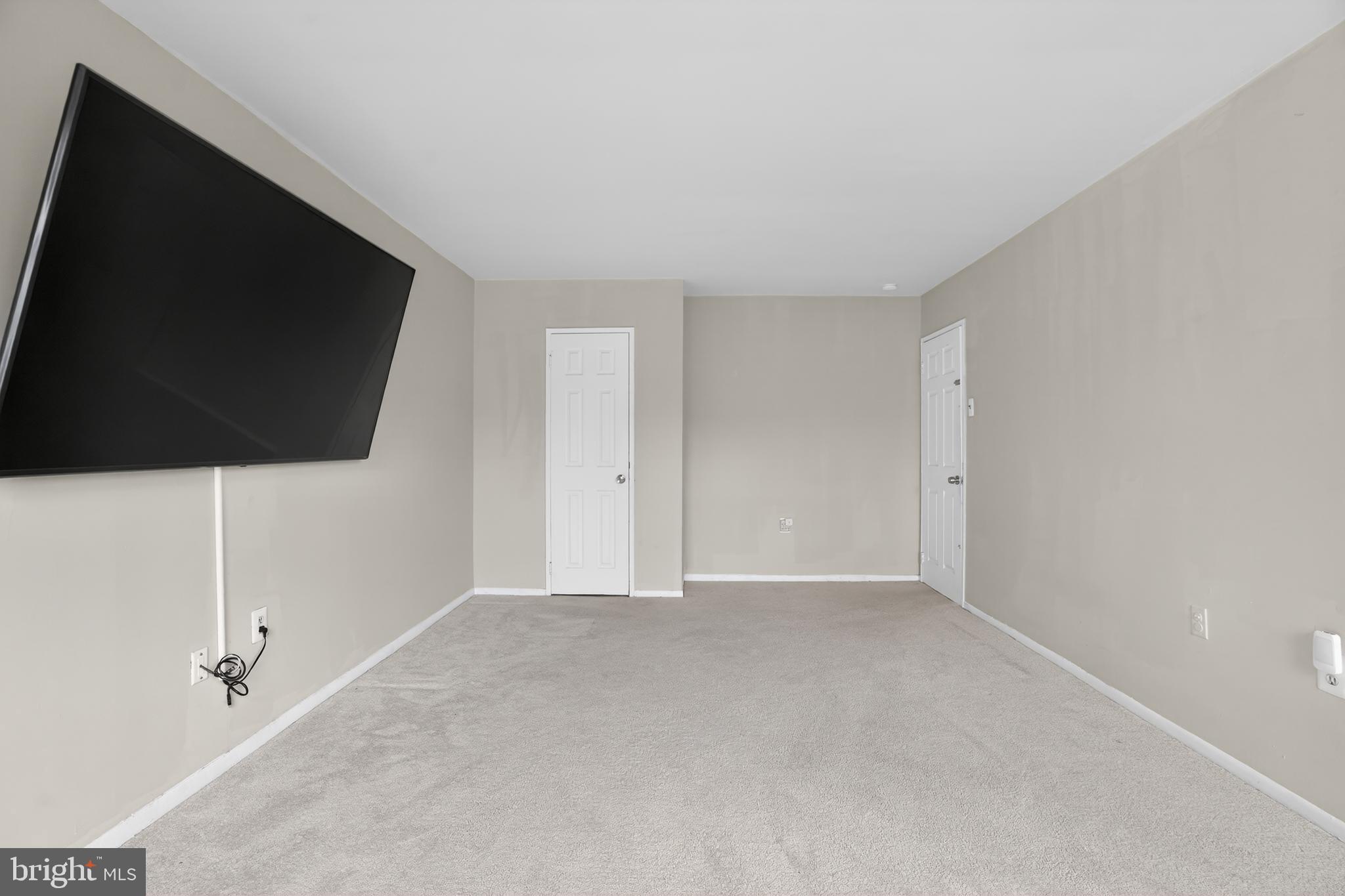 MIDDLETON PL - Residential