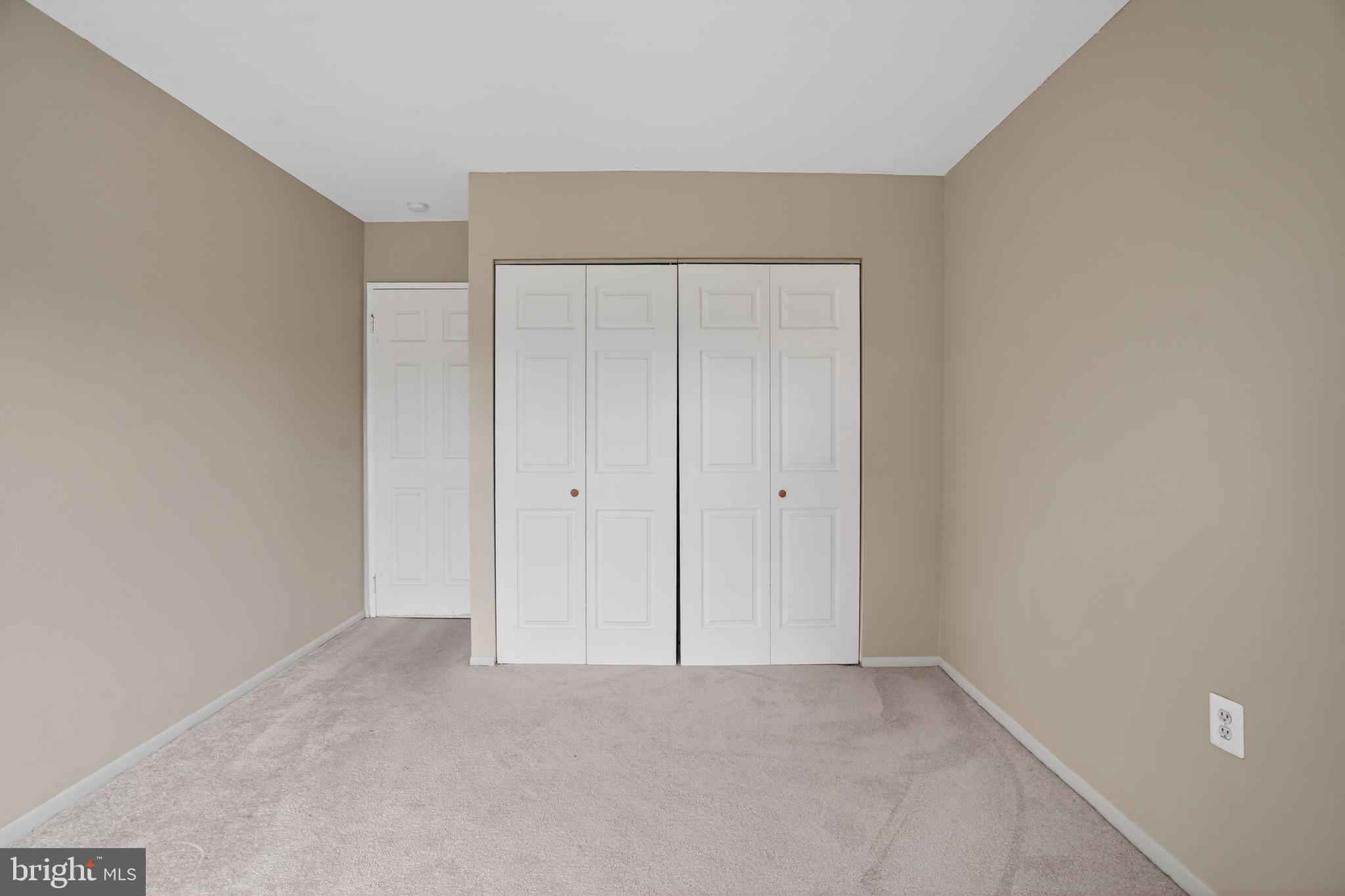 MIDDLETON PL - Residential