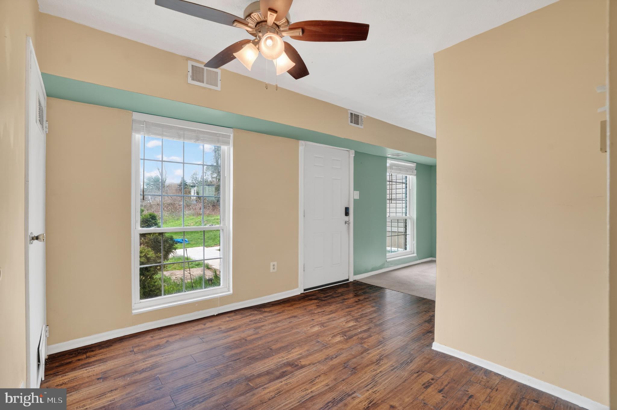 MIDDLETON PL - Residential