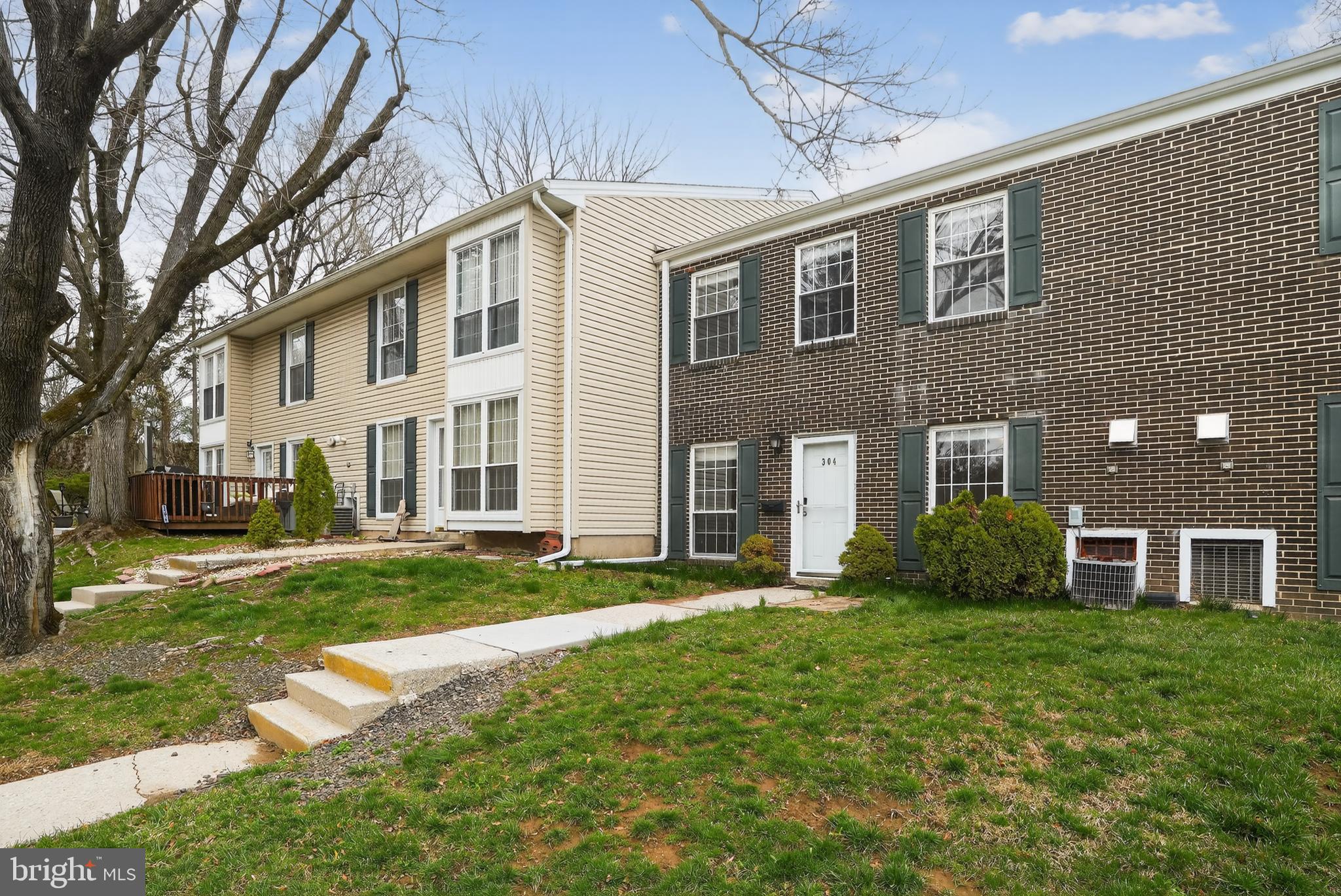 MIDDLETON PL - Residential