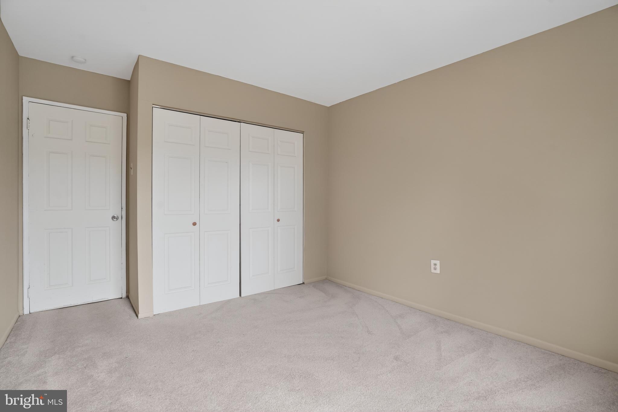 MIDDLETON PL - Residential