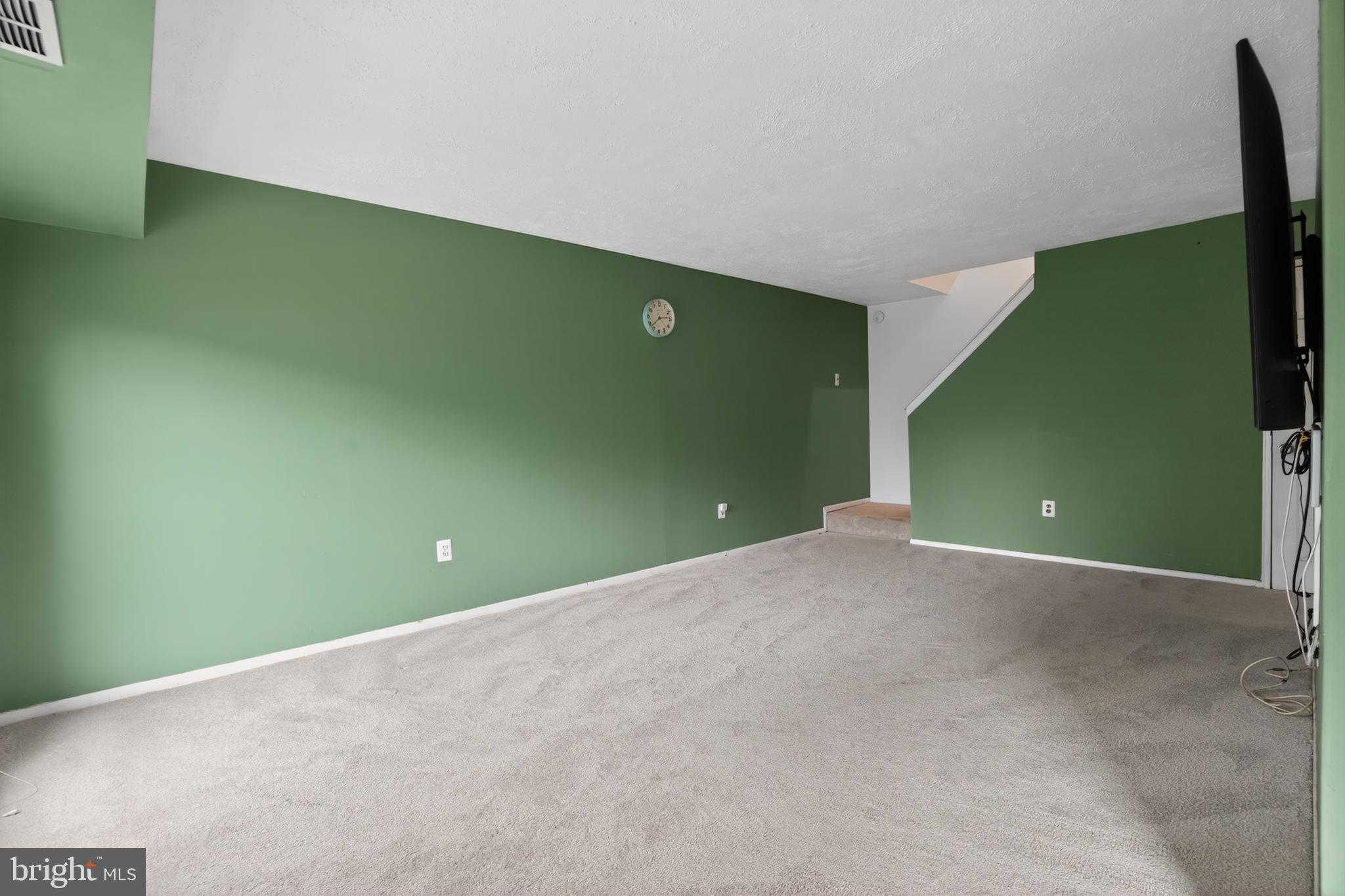 MIDDLETON PL - Residential