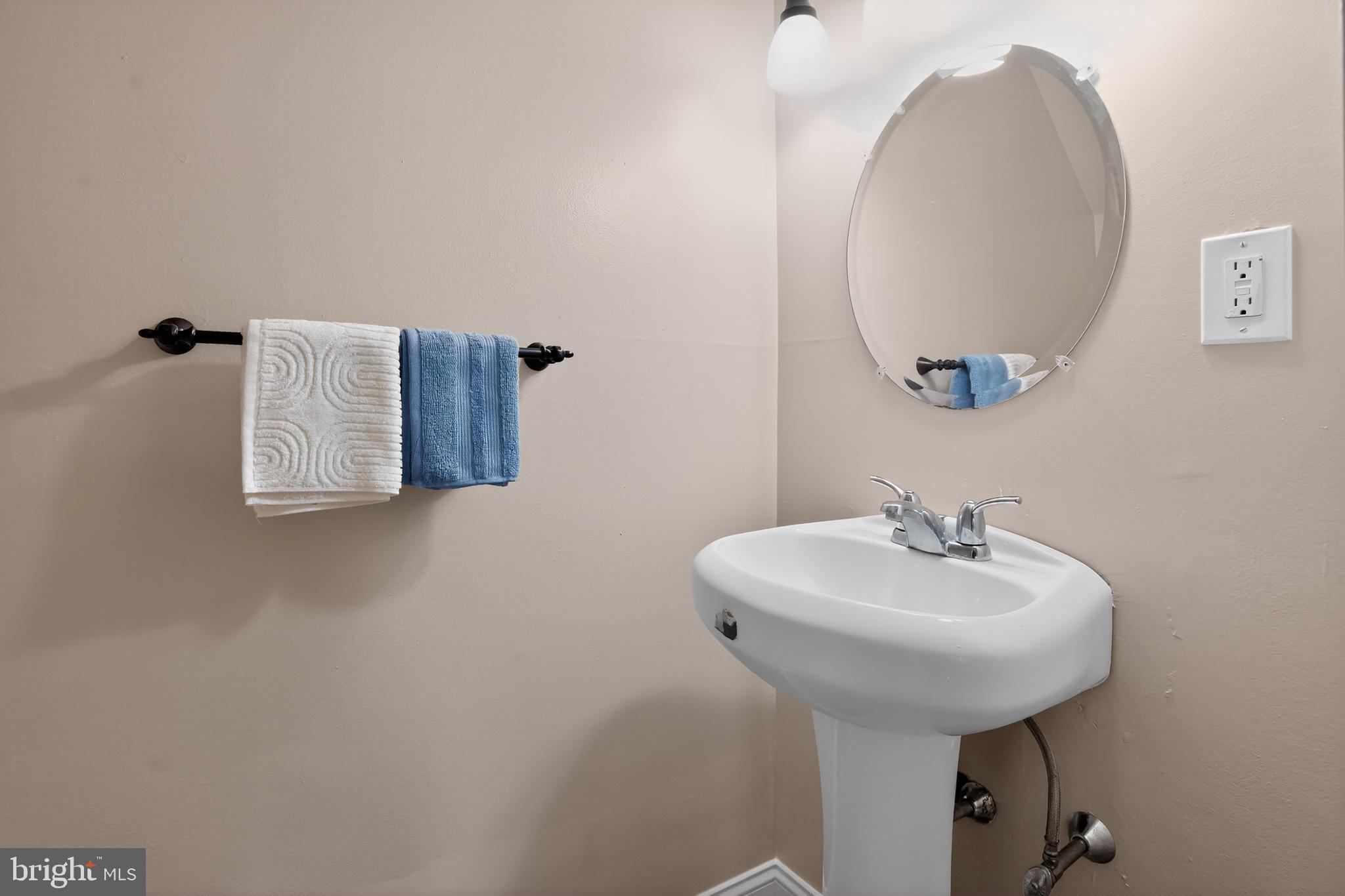 MIDDLETON PL - Residential