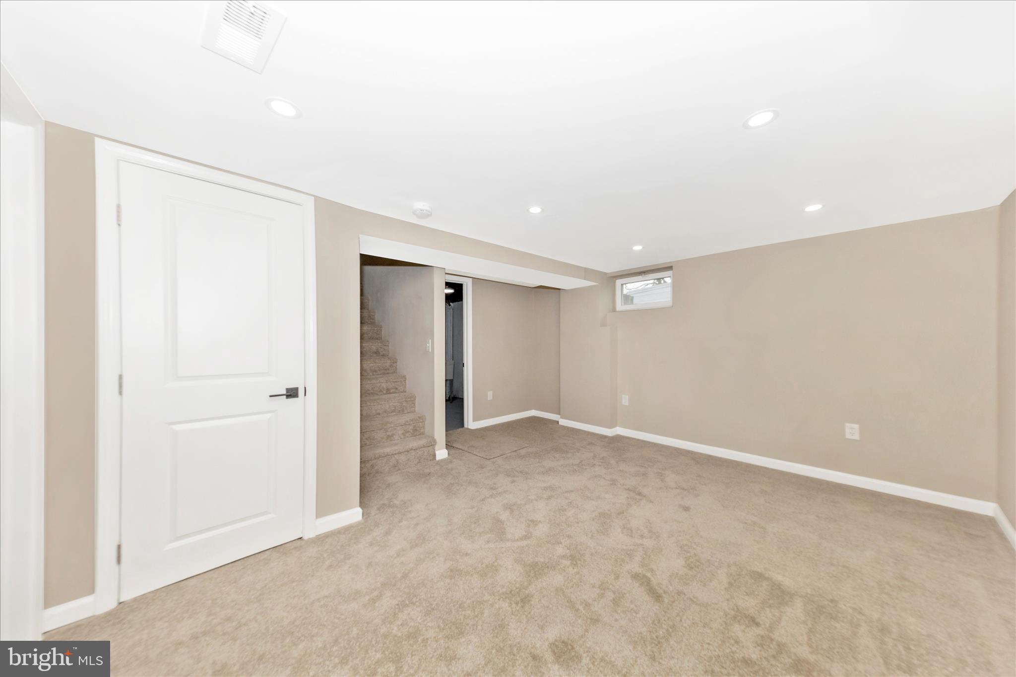 GLENMONT FOREST - Residential