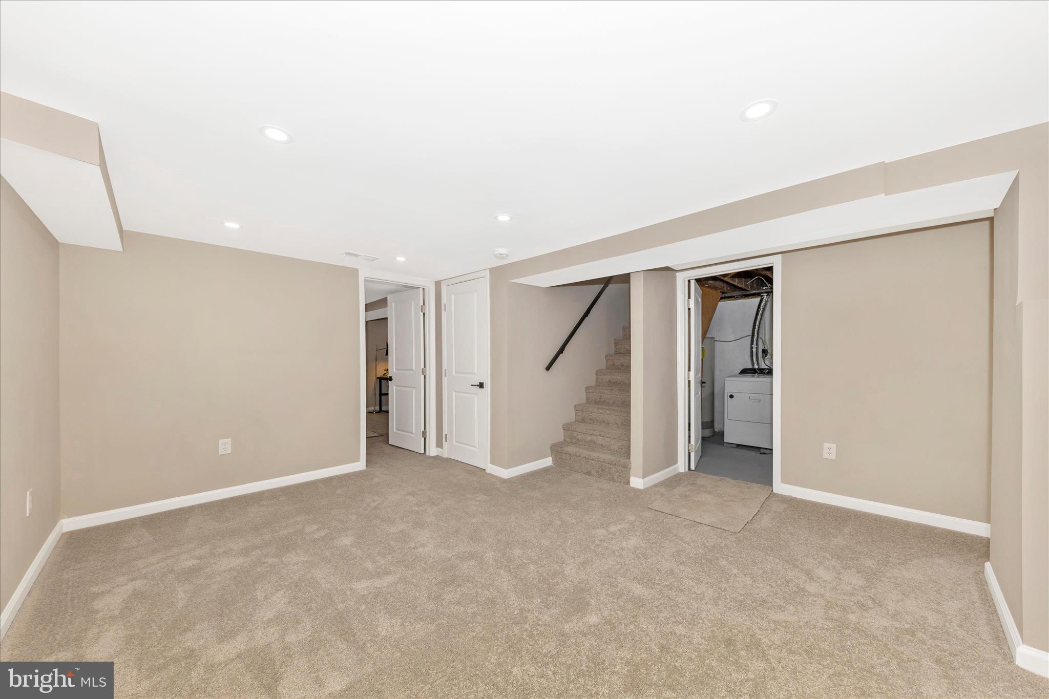 GLENMONT FOREST - Residential