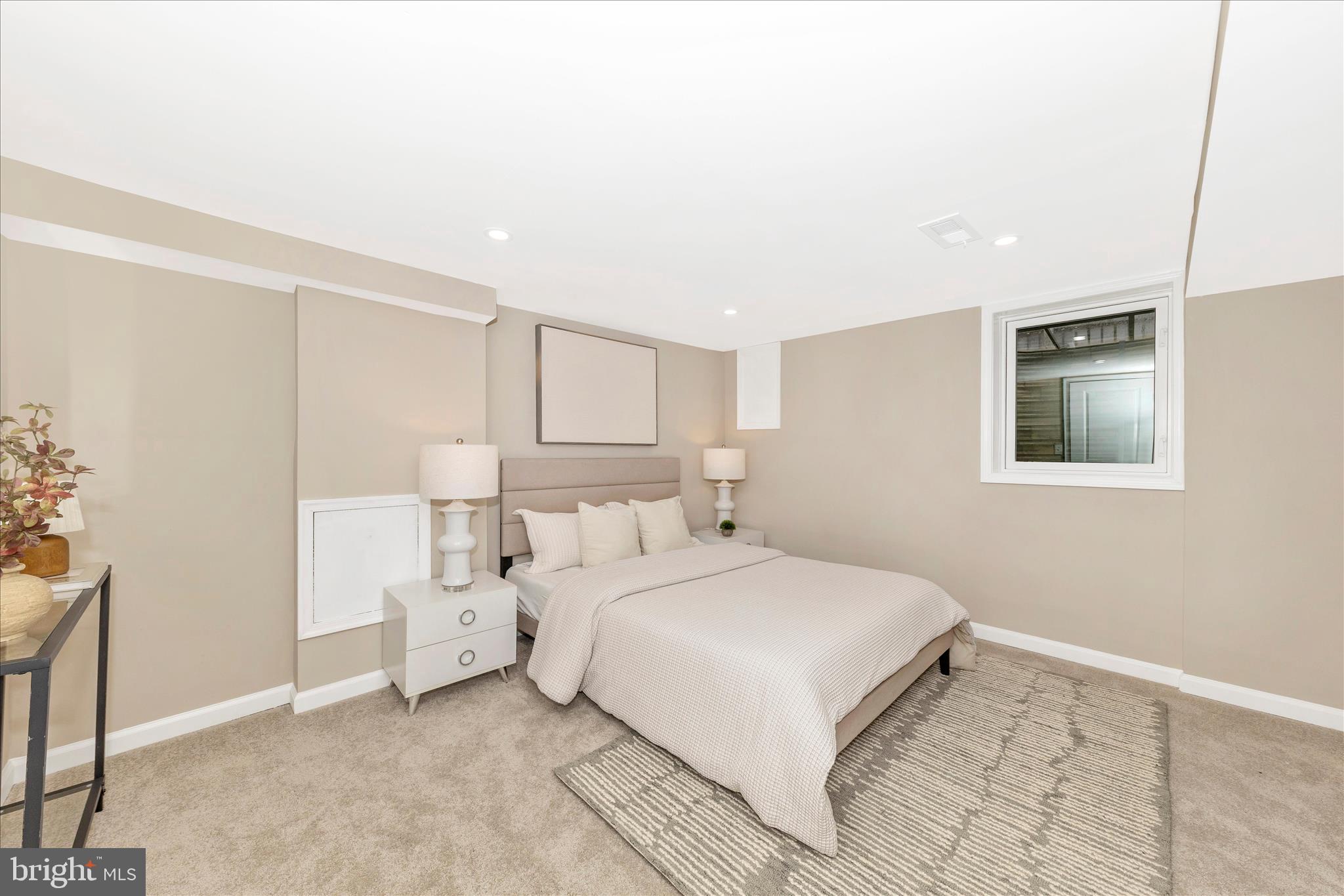 GLENMONT FOREST - Residential