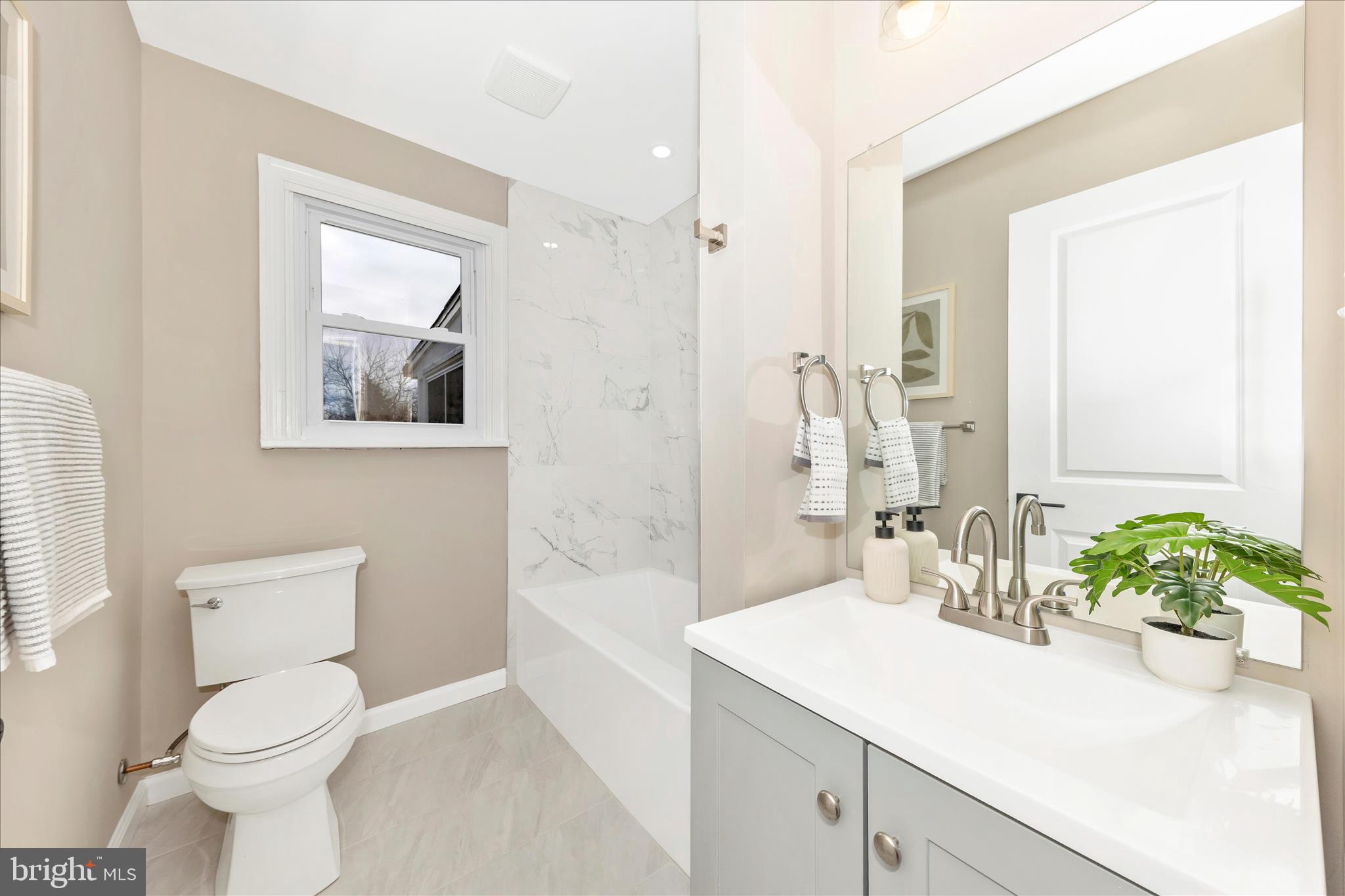 GLENMONT FOREST - Residential