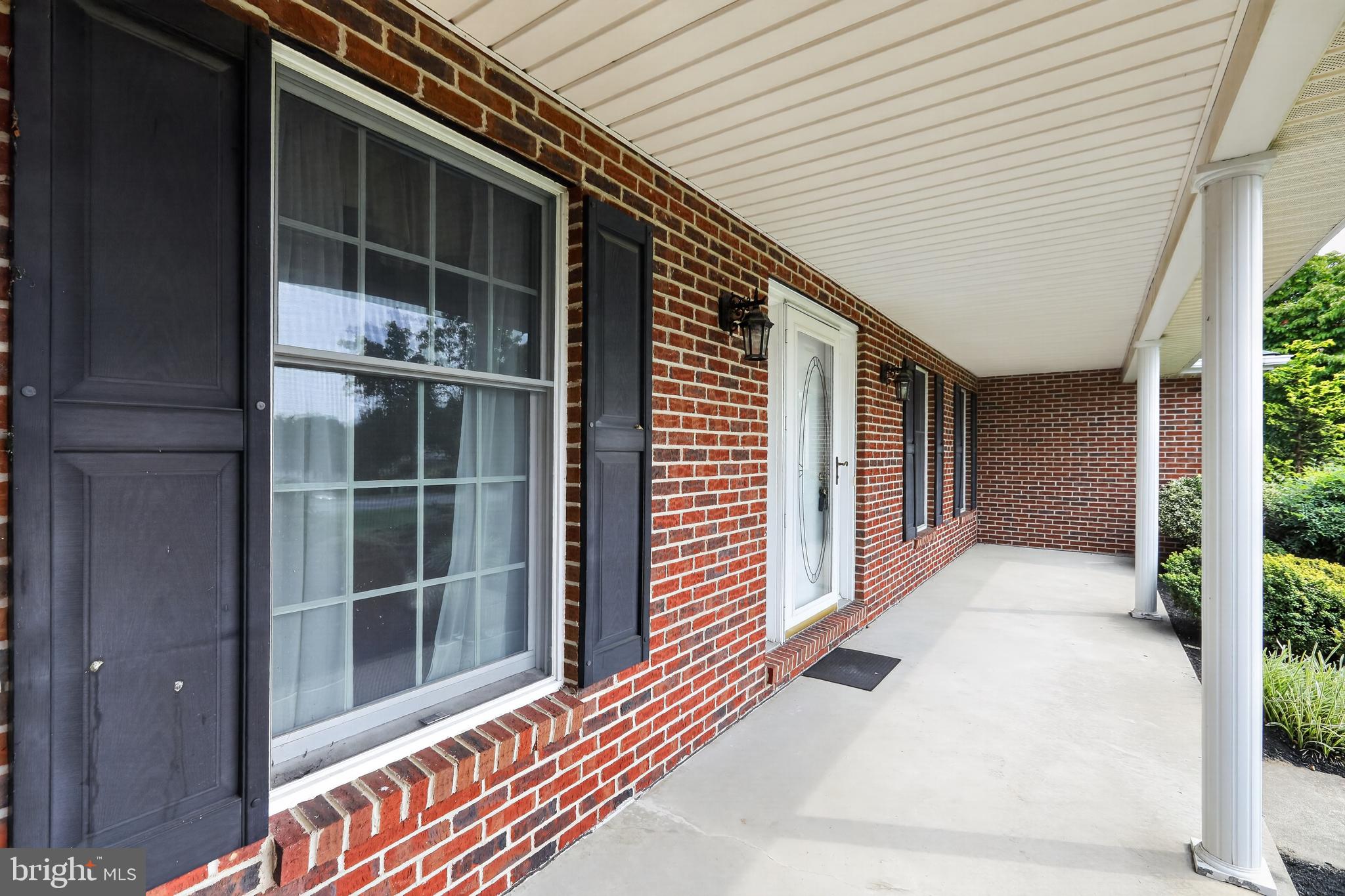 302 DETJEN DRIVE