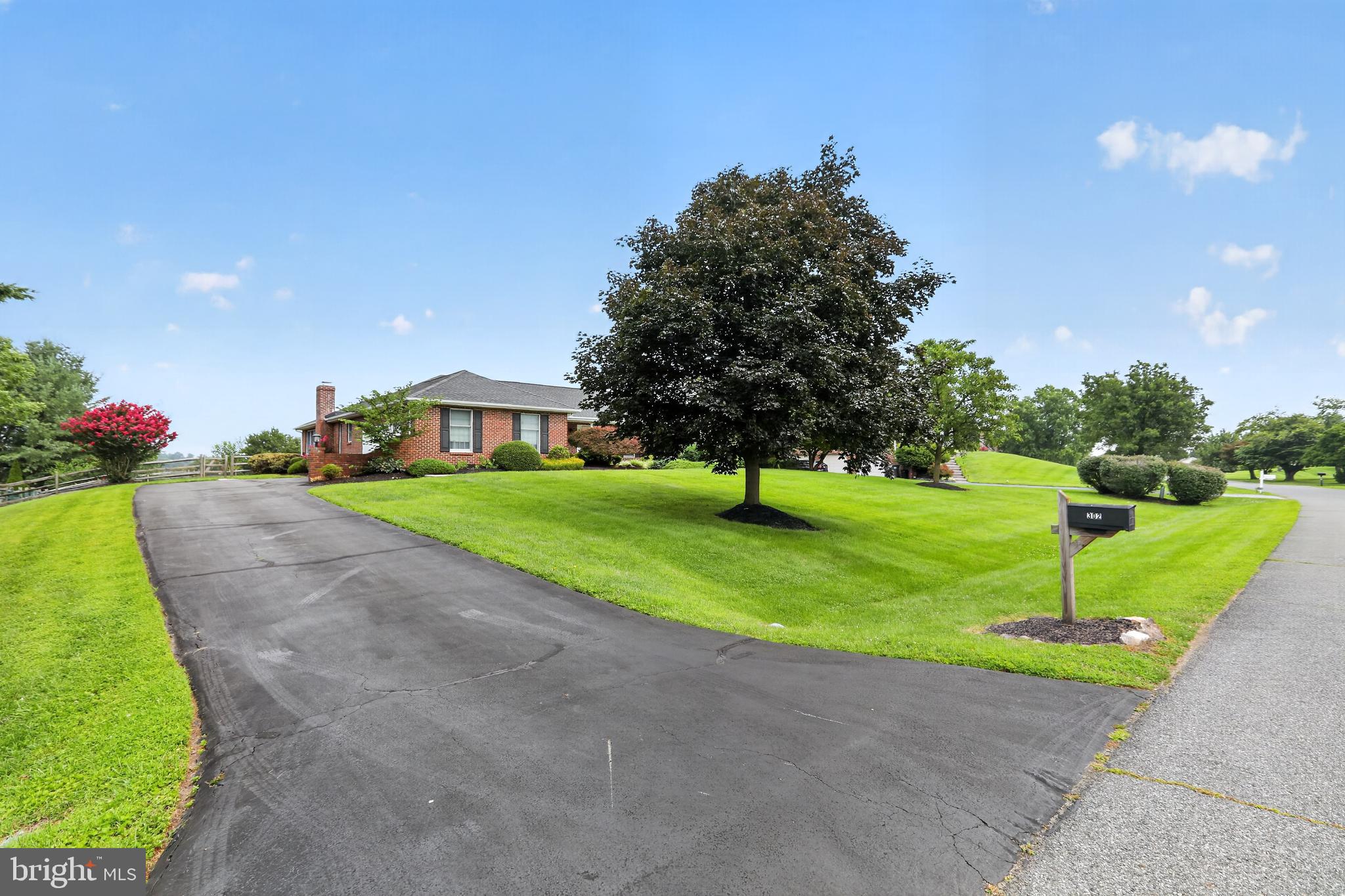 302 DETJEN DRIVE