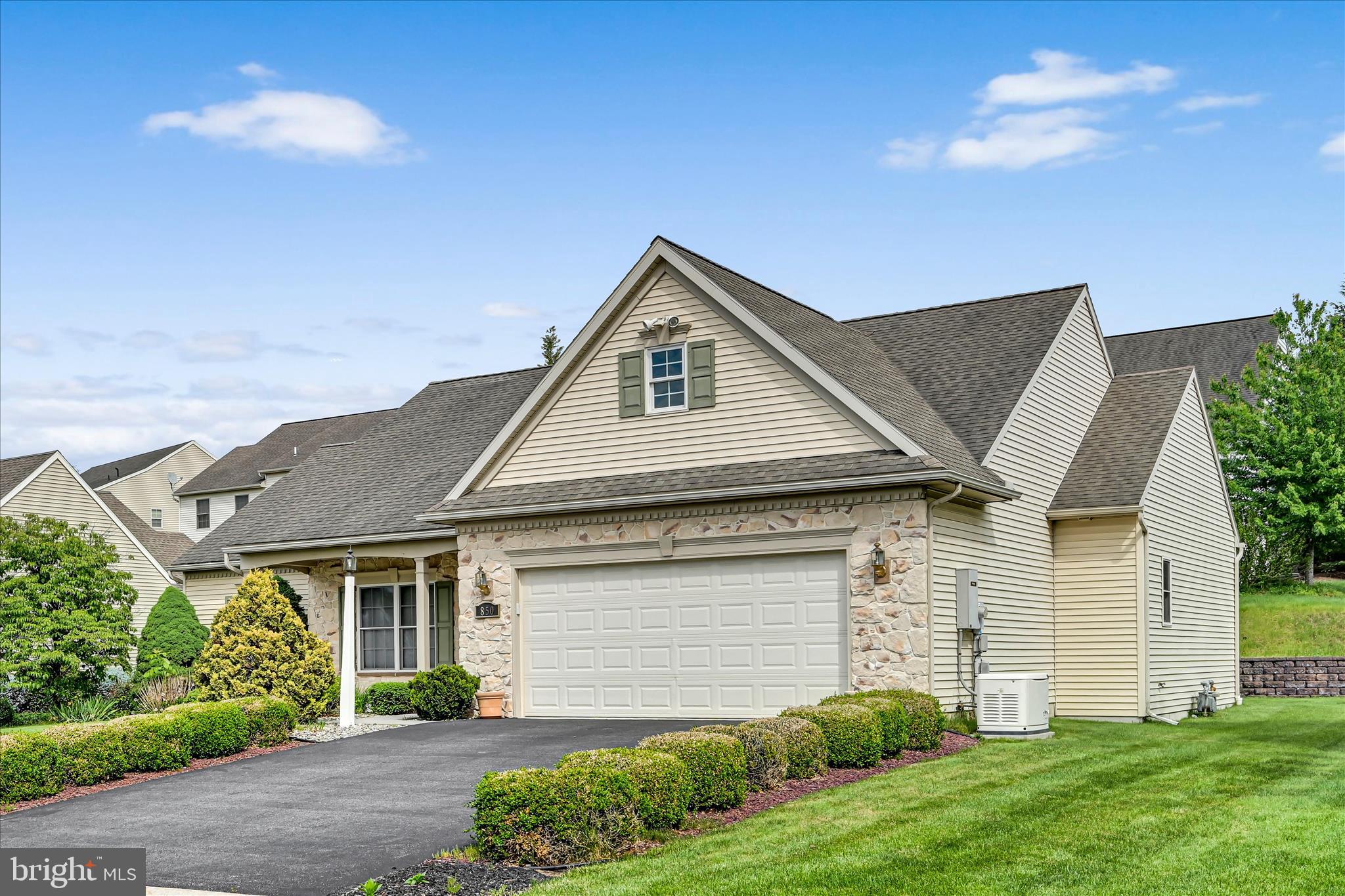 850 WATER EDGE CT L-0049
