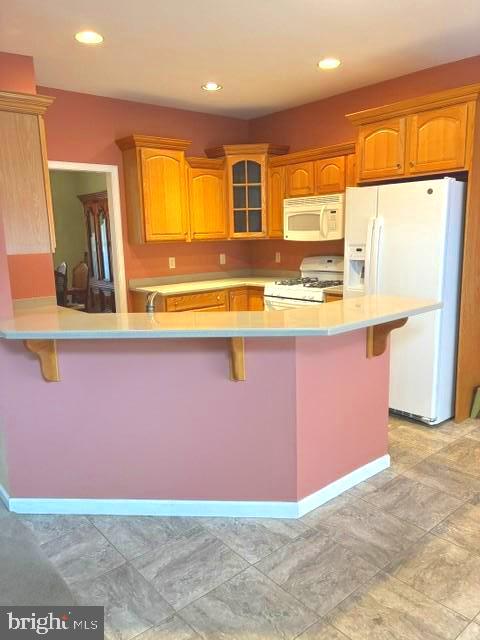 850 WATER EDGE CT