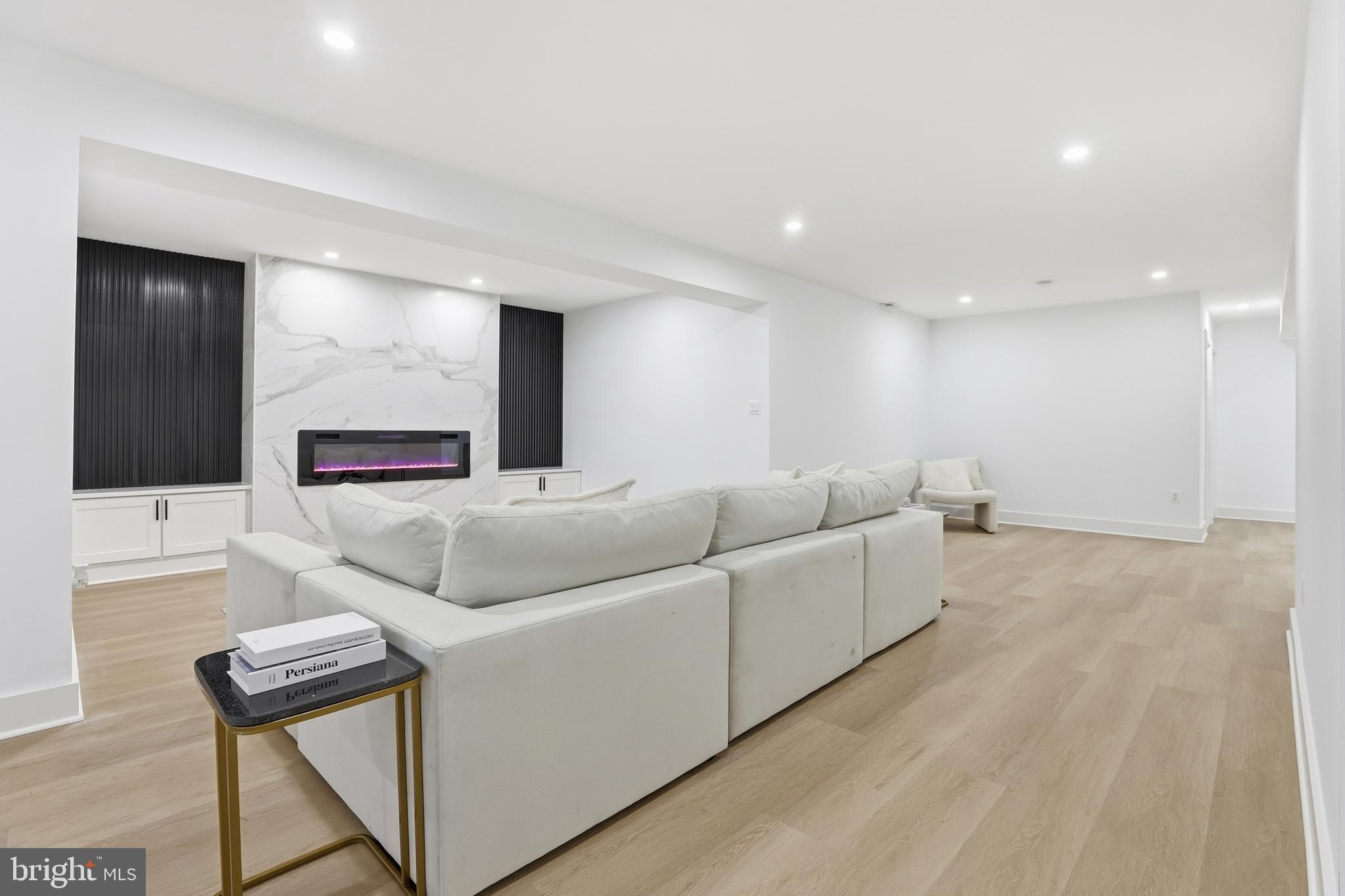 BEDFORD ACRES - Residential