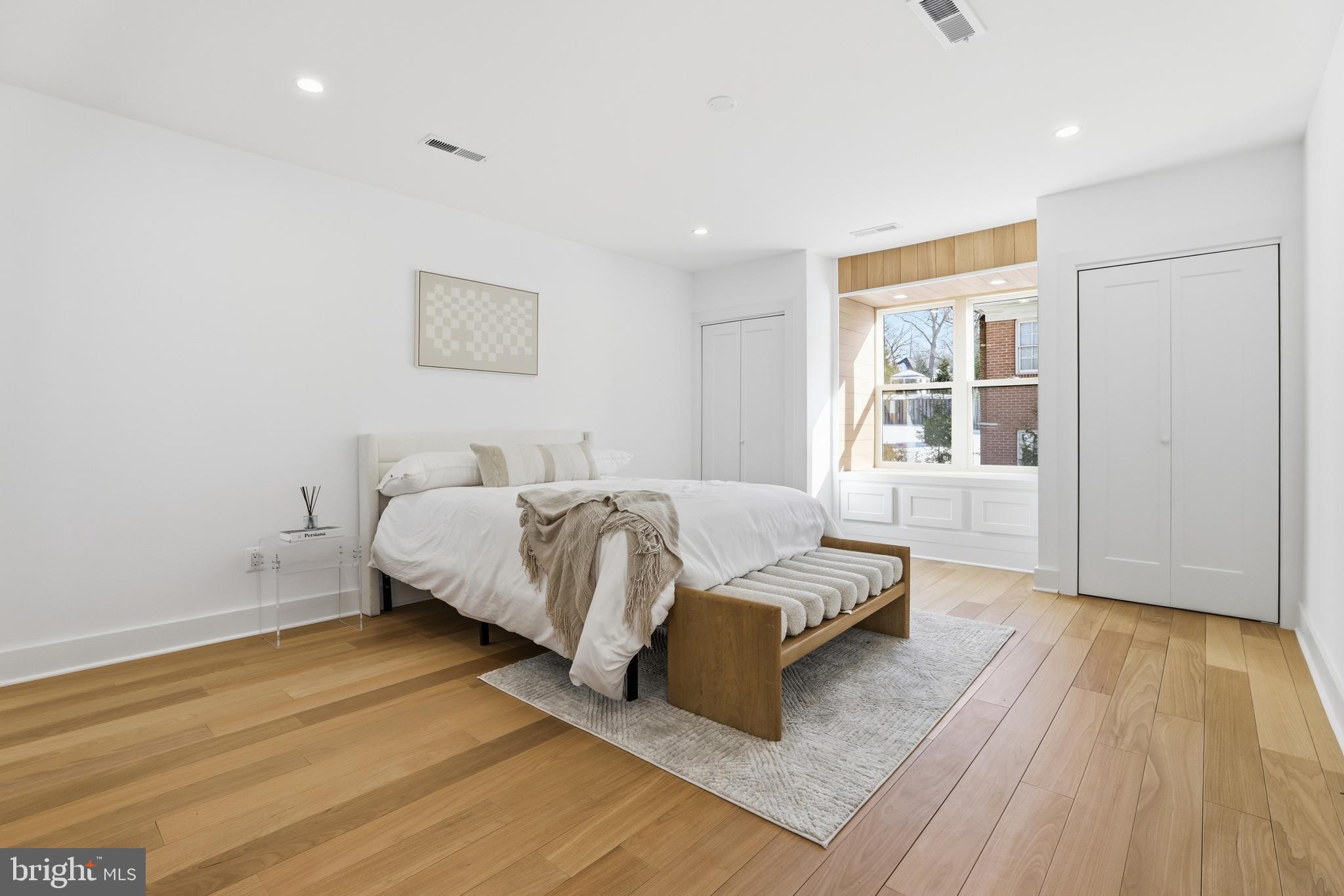 BEDFORD ACRES - Residential