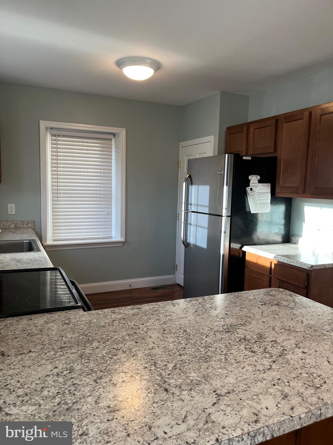 552 LINCOLN STREET A