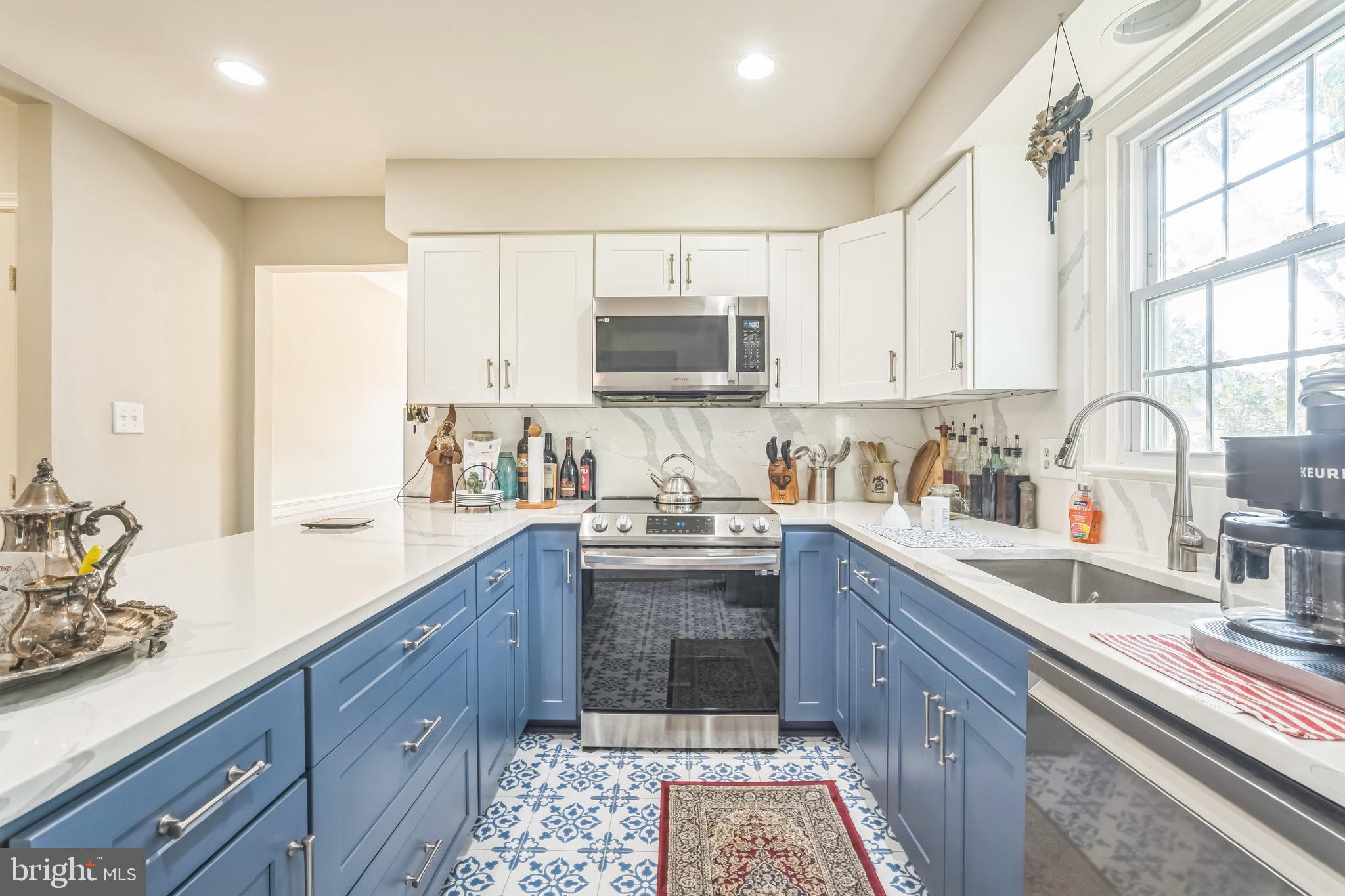 COUNTRYSIDE - Residential