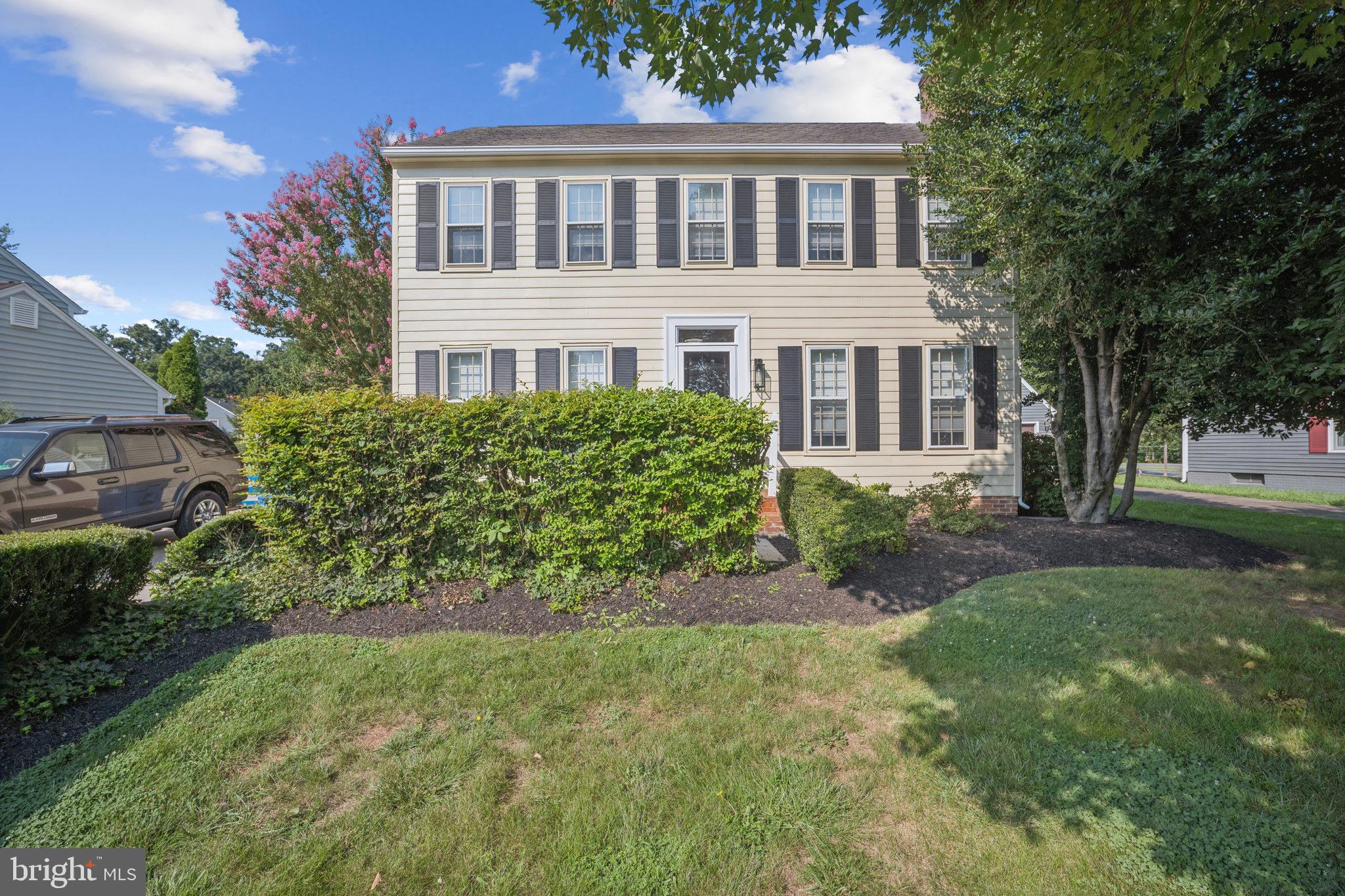4 BENTLEY DRIVE