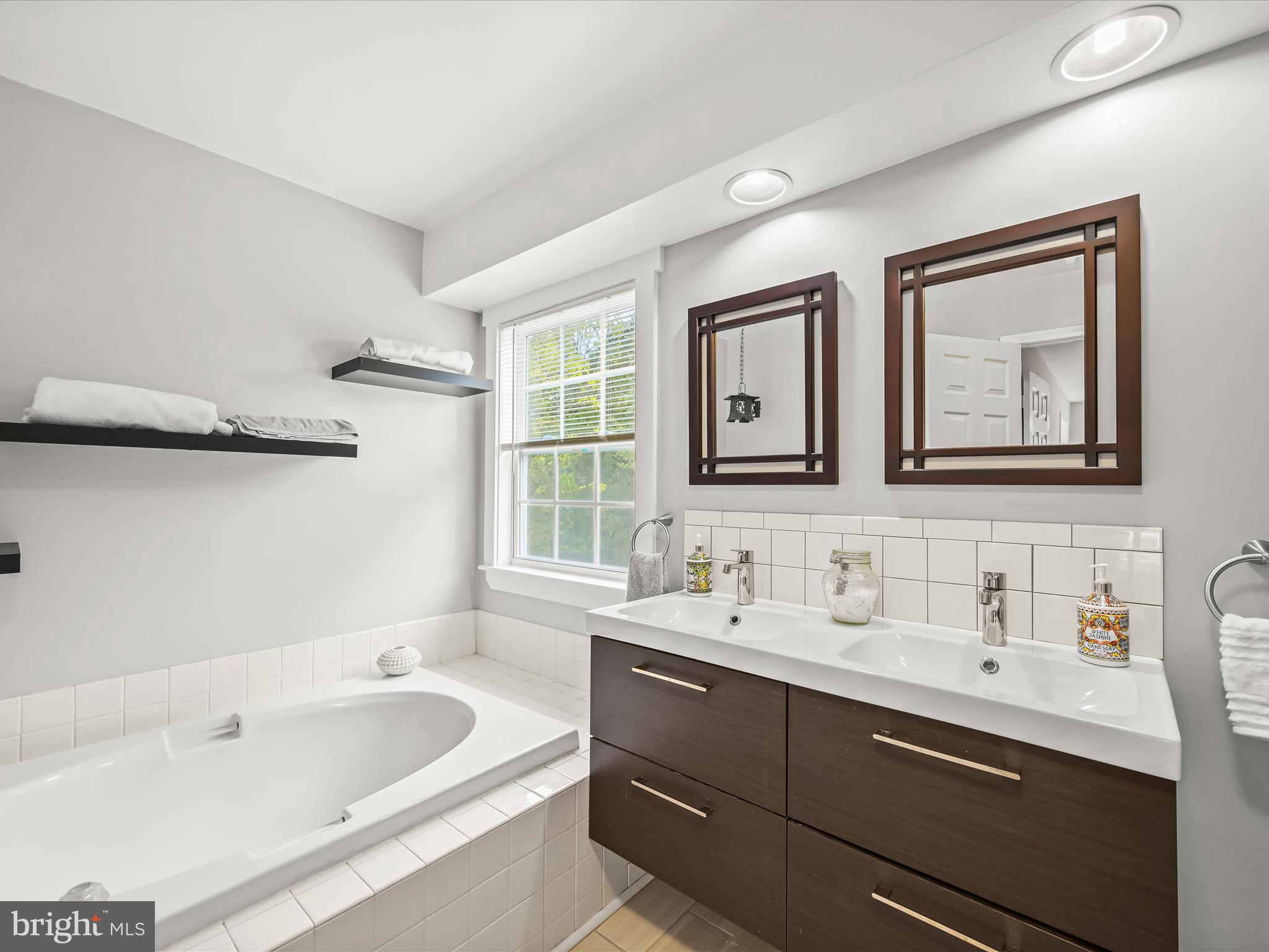 OLD MILL OVERLOOK - Residential