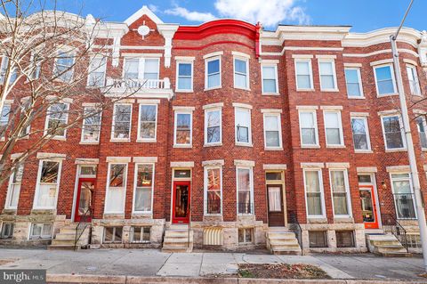 Townhouse For Sale - 2511 N Calvert Street<br/> BALTIMORE, MD 21218
