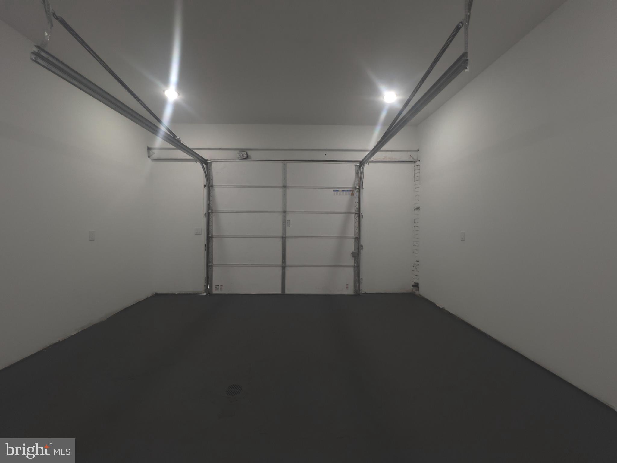 OLDE RICHMOND - Residential Lease