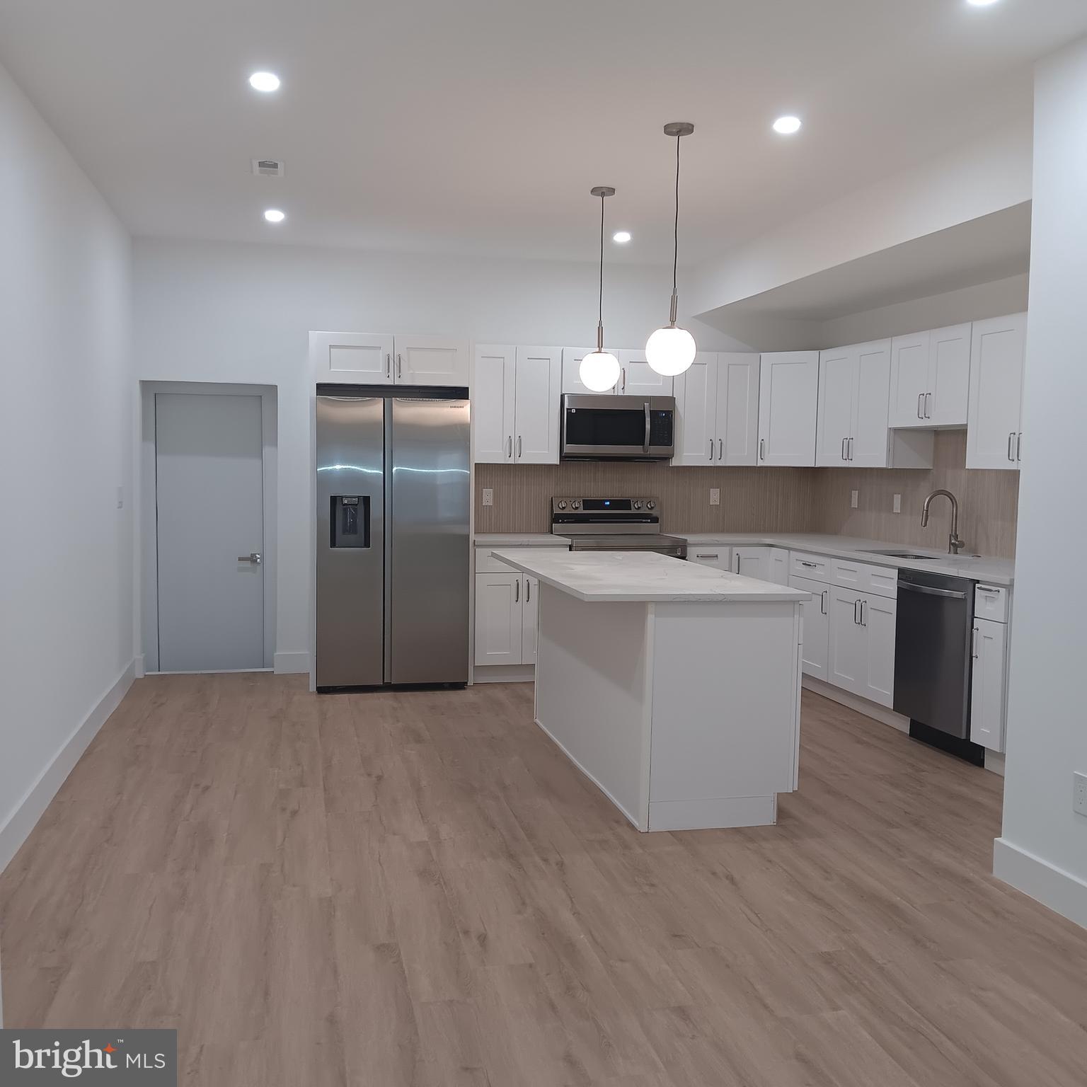 OLDE RICHMOND - Residential Lease