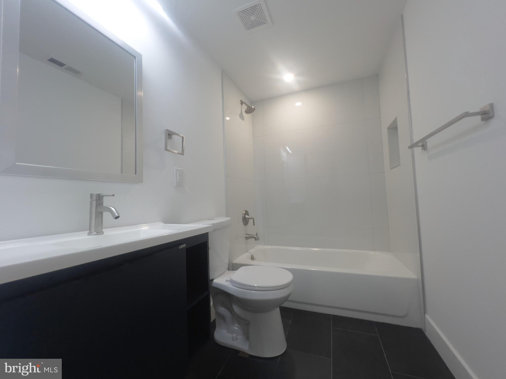 OLDE RICHMOND - Residential Lease