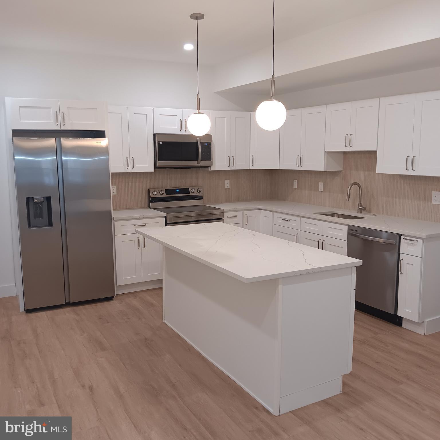 OLDE RICHMOND - Residential Lease