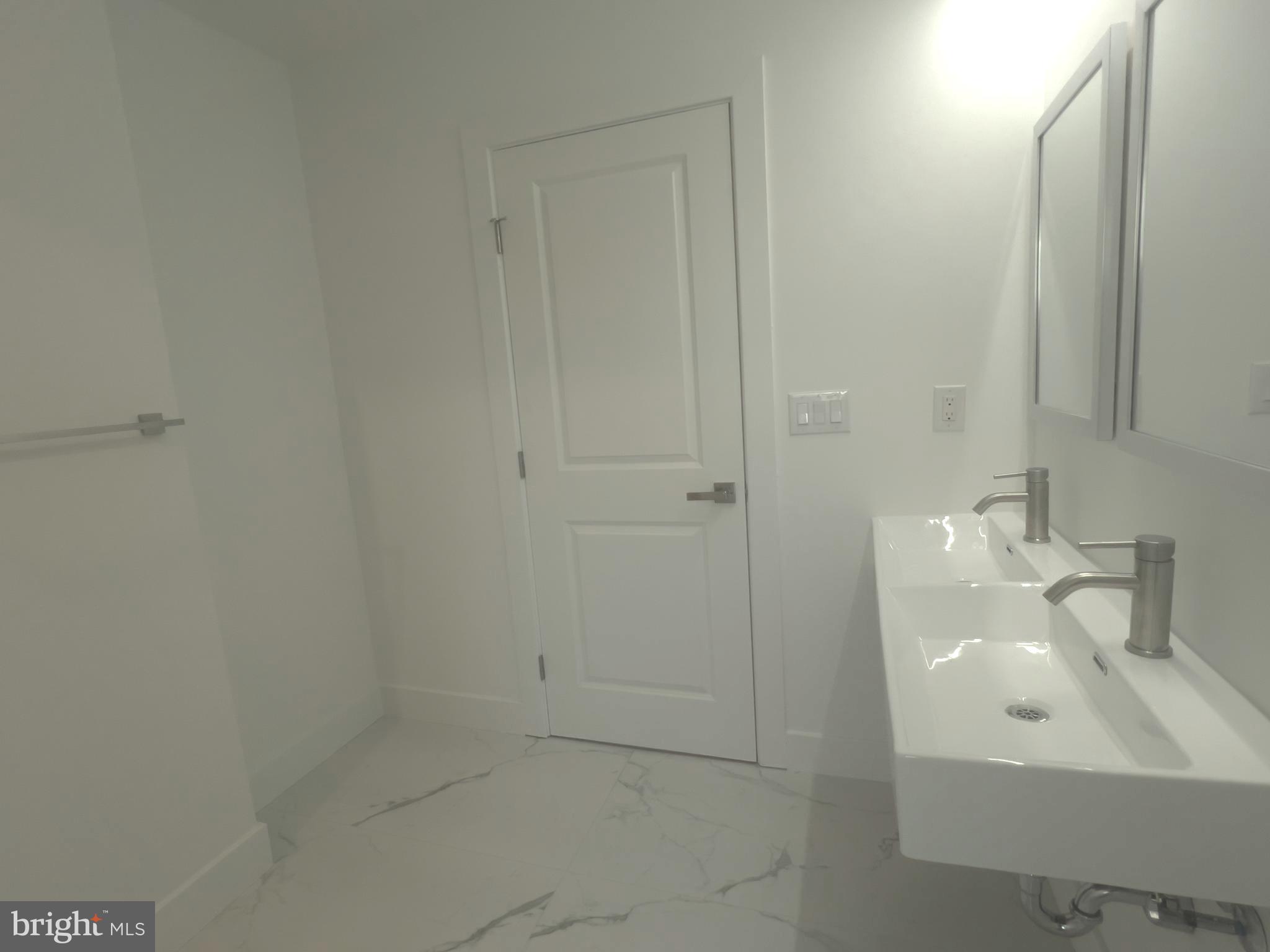 OLDE RICHMOND - Residential Lease