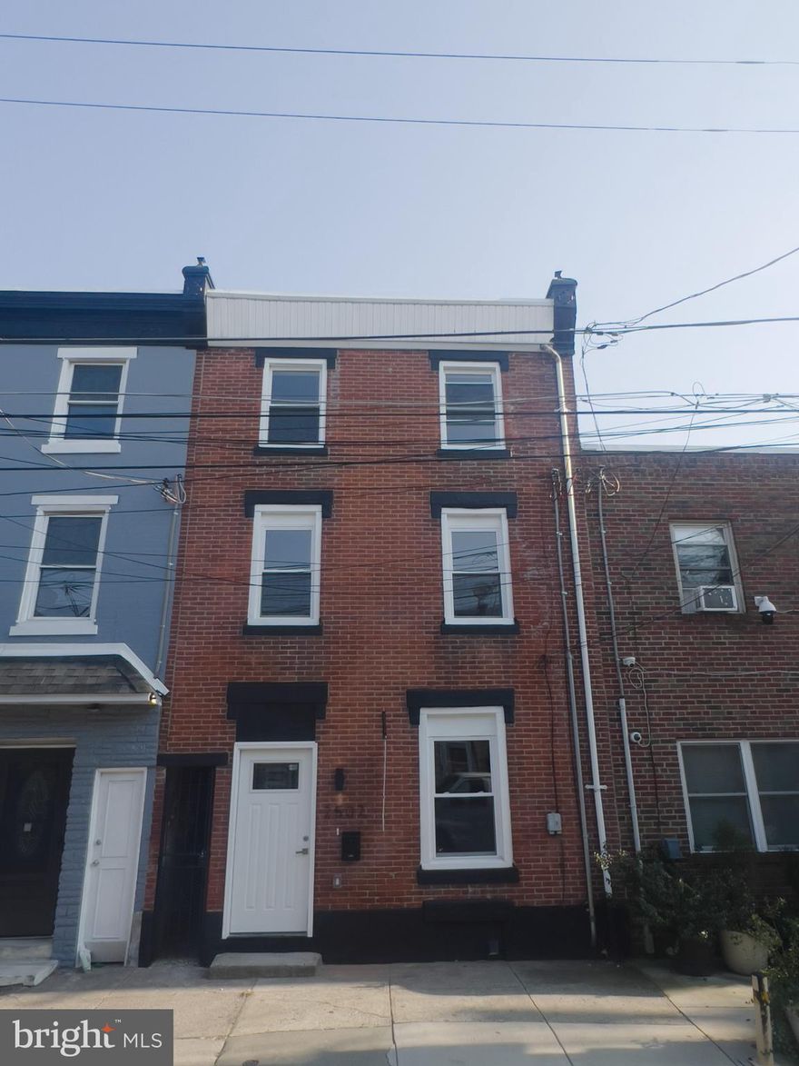 Welcome to this beautifully renovated 3 bed, 2.5 bath home in close proximity to Fishtown. Running street to street with an attached garage for easy parking access. This Olde Richmond home boast an open concept design which offers plenty of space to entertain and maintain privacy. The kitchen features stainless steel appliances, quartz countertops and an island. The master bed on the 3rd floor includes a walk-in closet leading to the en suite. You're a very short walk from the stores at Fishtown Crossing. There is no shortage of bars, restaurants to check out in Port Richmond, Olde Richmond and Fistown. If you like being close to everything while not being on top of everything this house is perfectly located to offer that. Schedule a time to come check out this gem today!

$400 refundable pet deposit + $50 monthly pet rent.