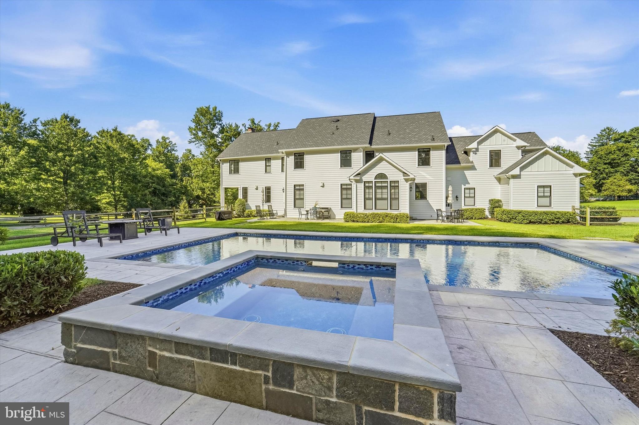 620 SUGARTOWN ROAD