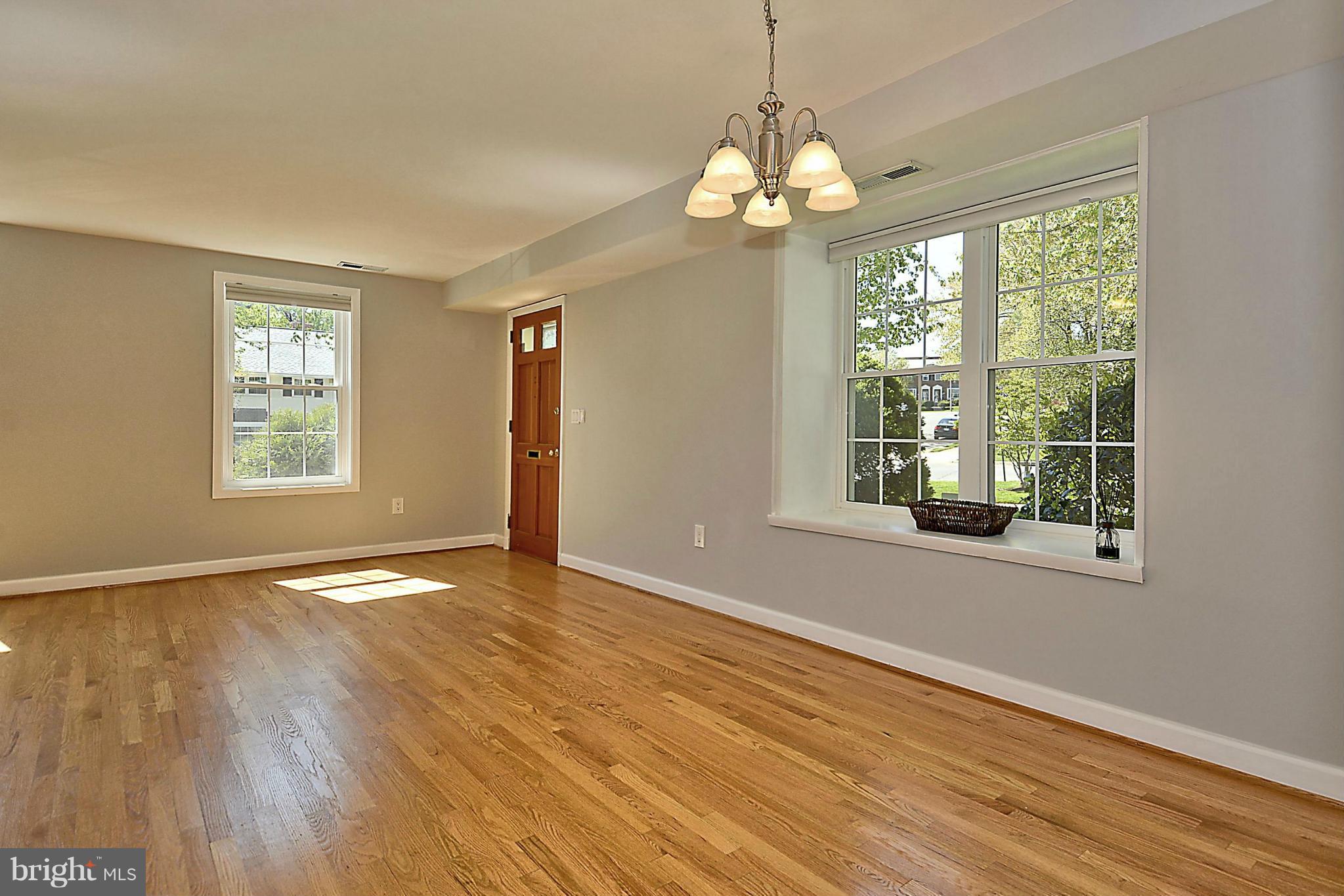 FAIRLINGTON TOWNE - Residential