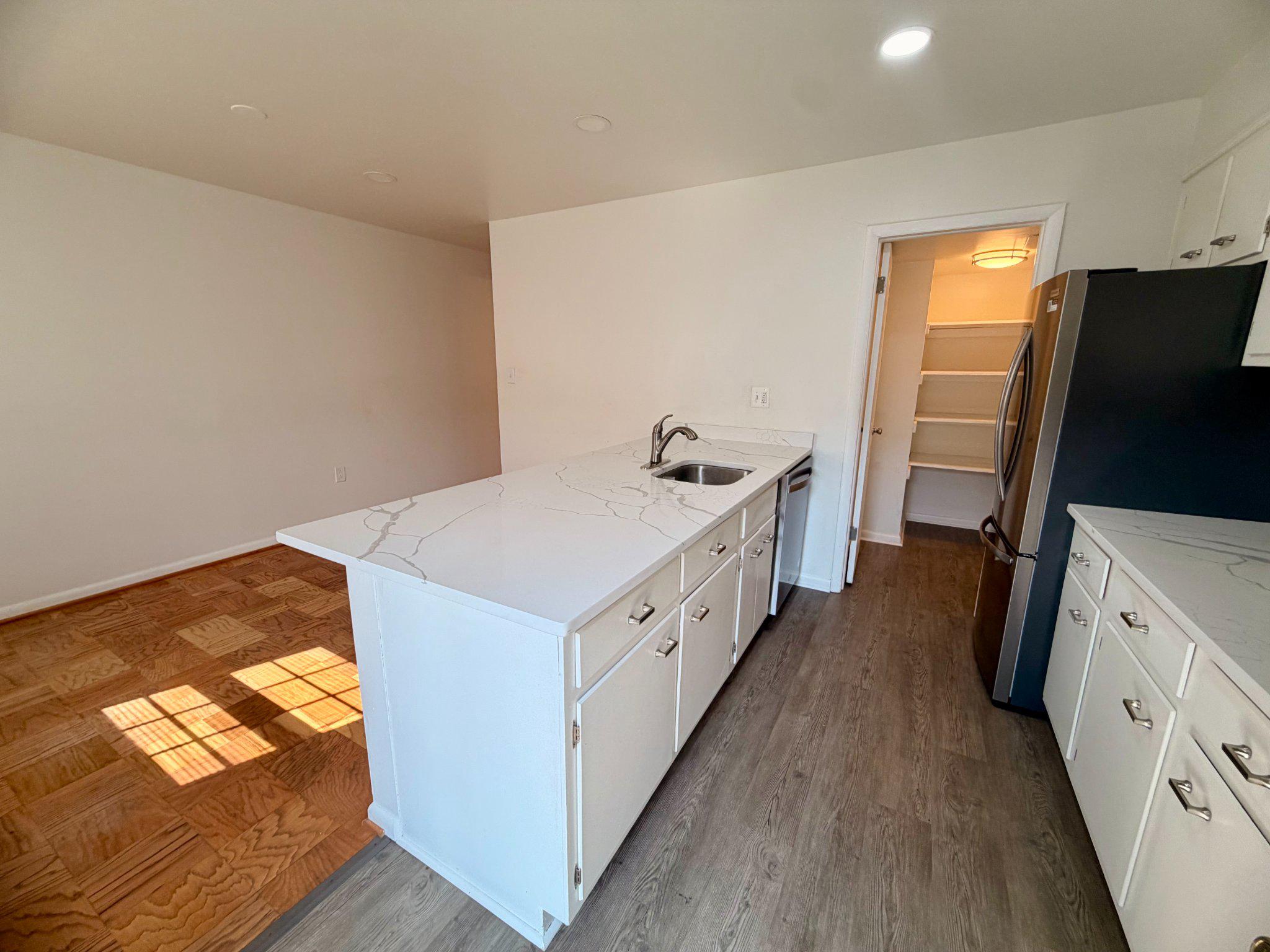 ANDREWS VILLAGE CONDOMIN - Residential