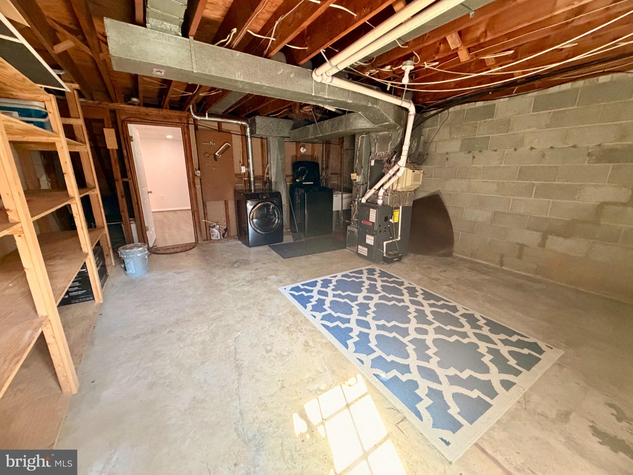 ANDREWS VILLAGE CONDOMIN - Residential