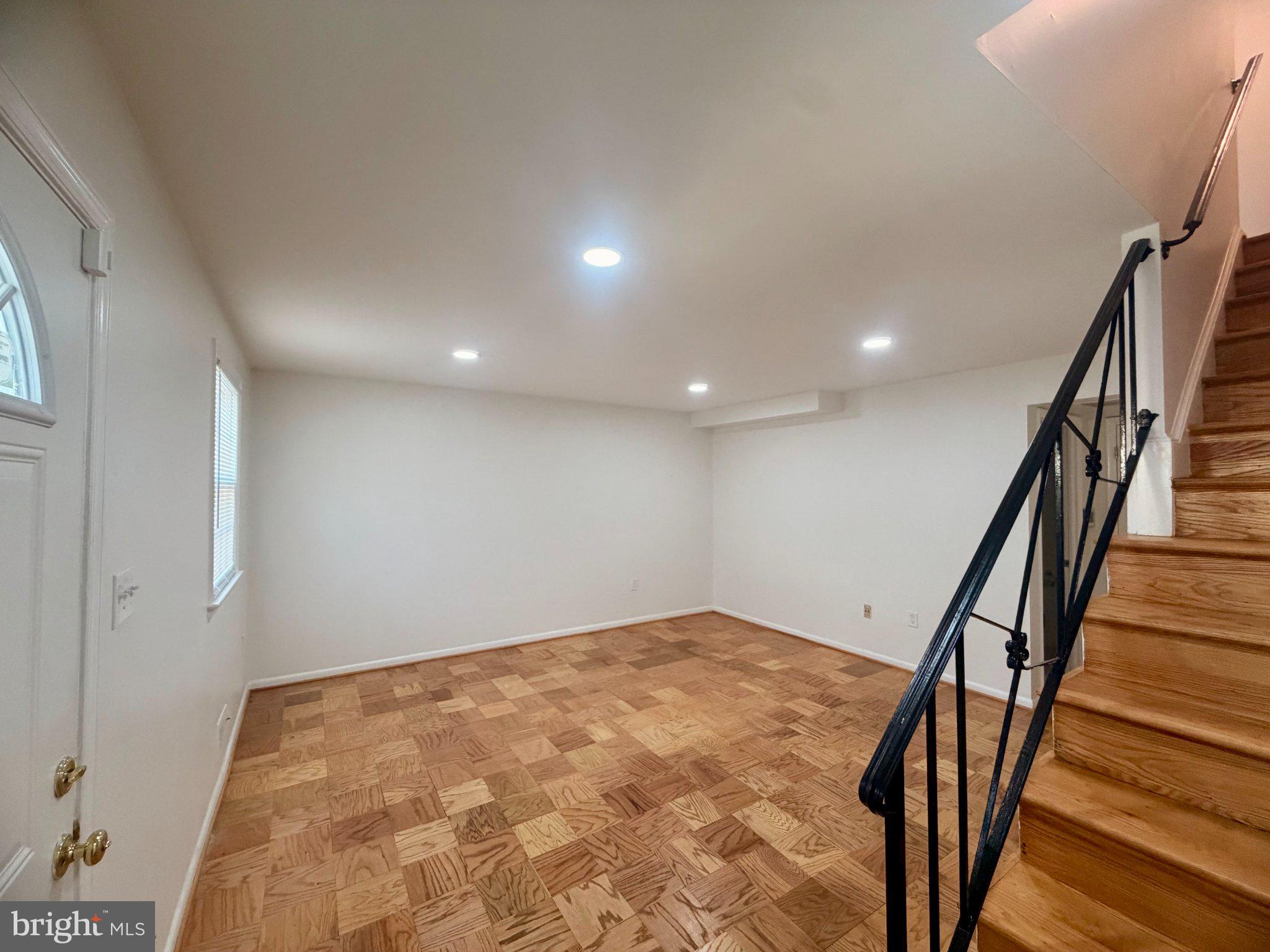 ANDREWS VILLAGE CONDOMIN - Residential