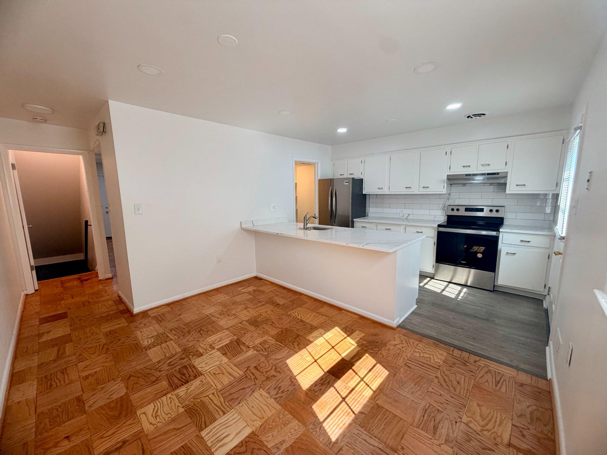 ANDREWS VILLAGE CONDOMIN - Residential