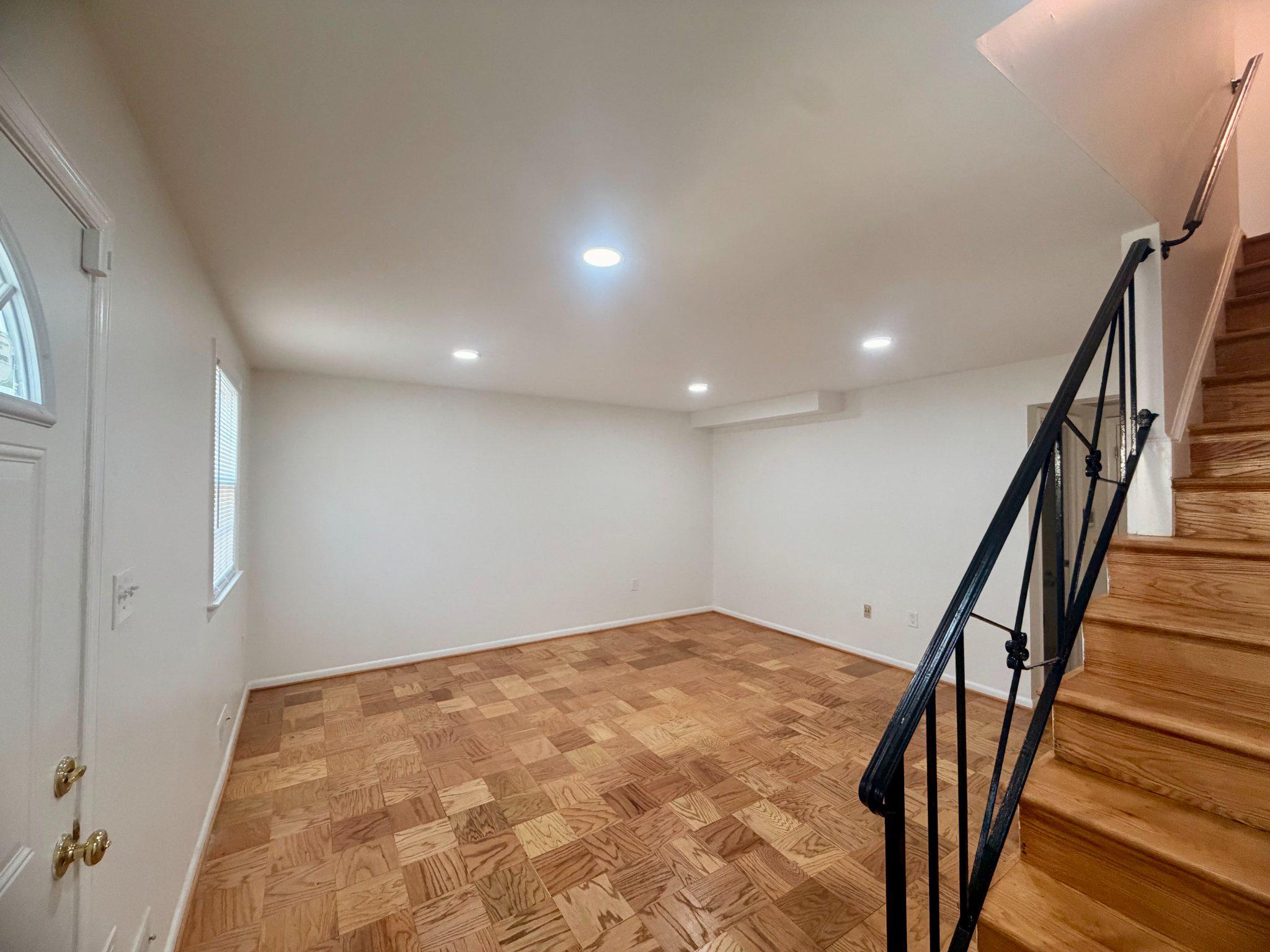 ANDREWS VILLAGE CONDOMIN - Residential