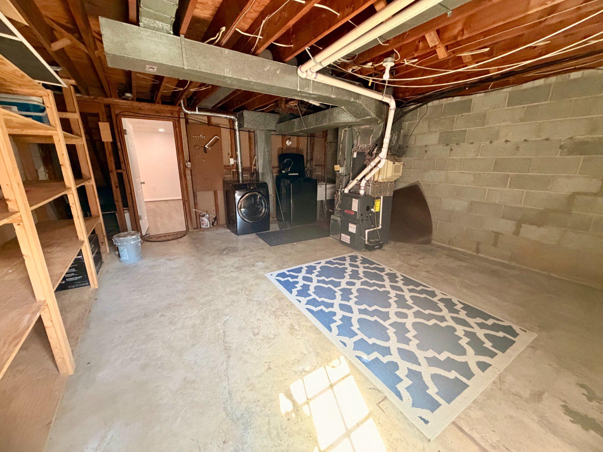 ANDREWS VILLAGE CONDOMIN - Residential