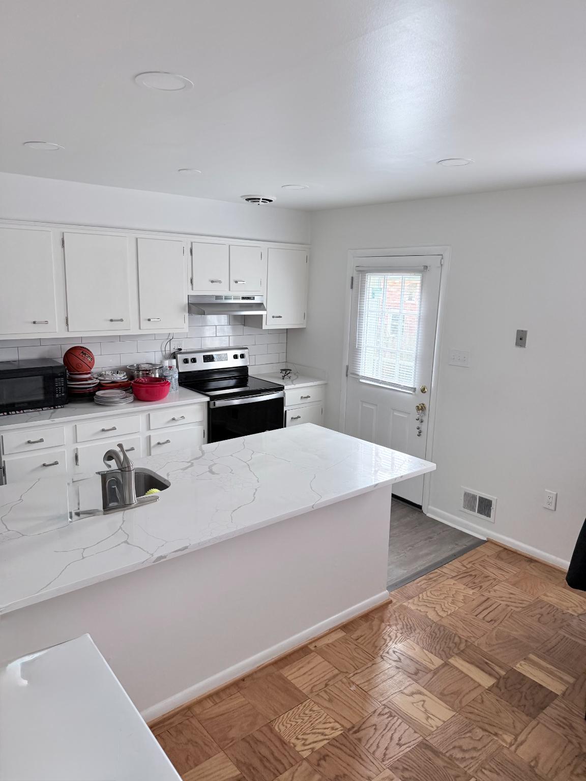 ANDREWS VILLAGE CONDOMIN - Residential