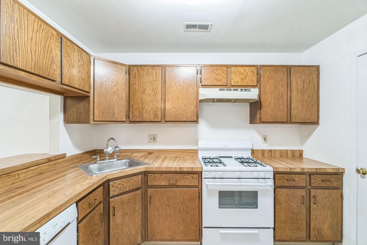 WOOD HOLLOW - Residential Lease