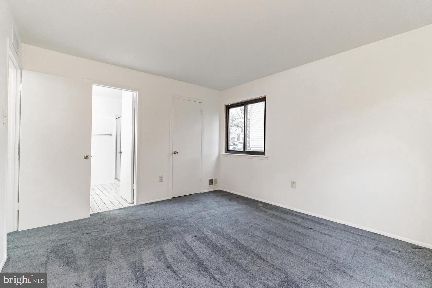 WOOD HOLLOW - Residential Lease