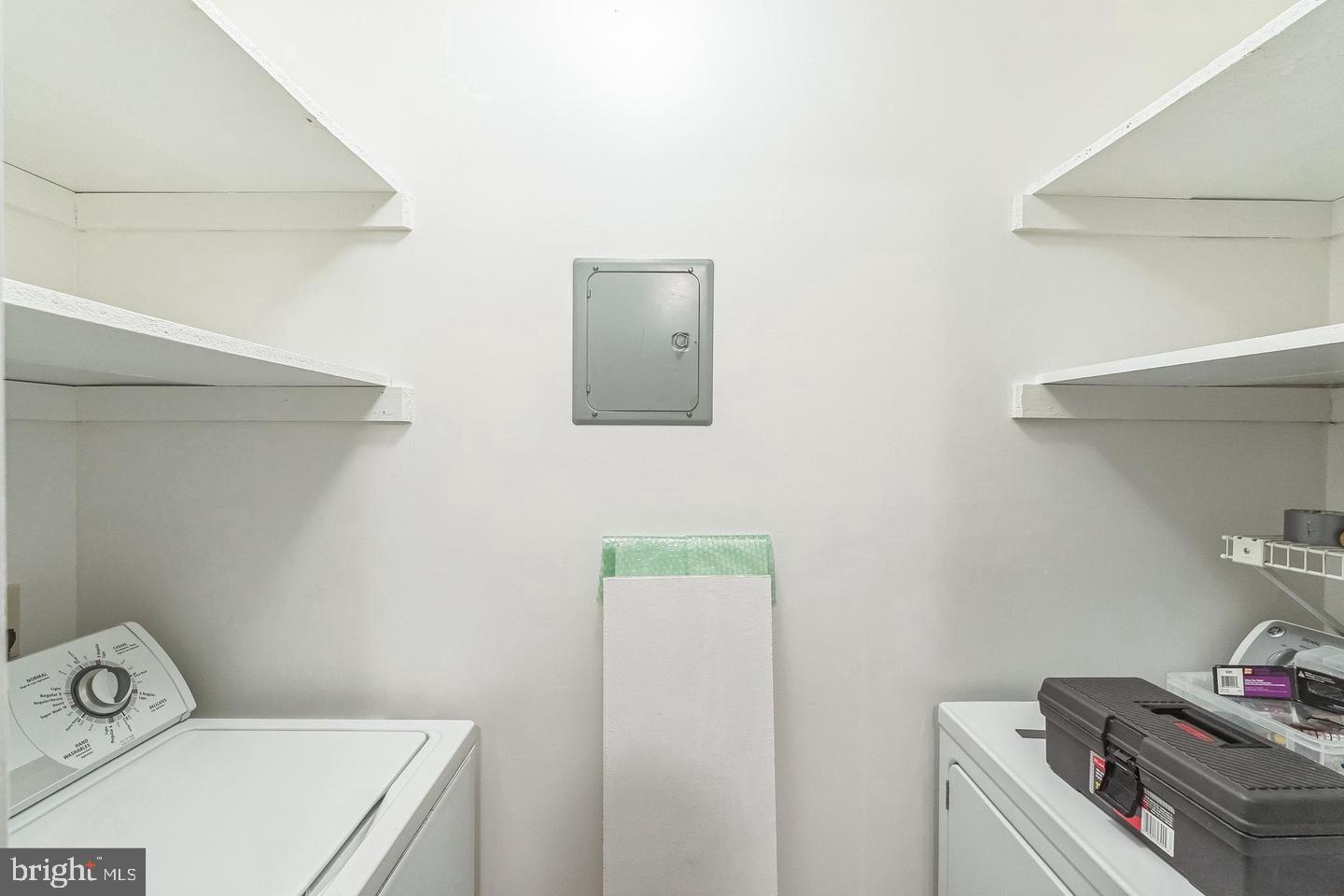 WOOD HOLLOW - Residential Lease