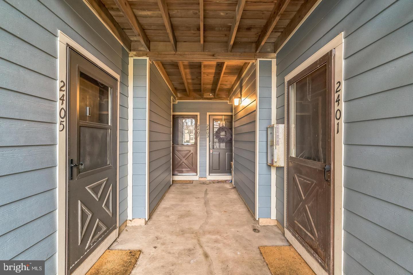 WOOD HOLLOW - Residential Lease