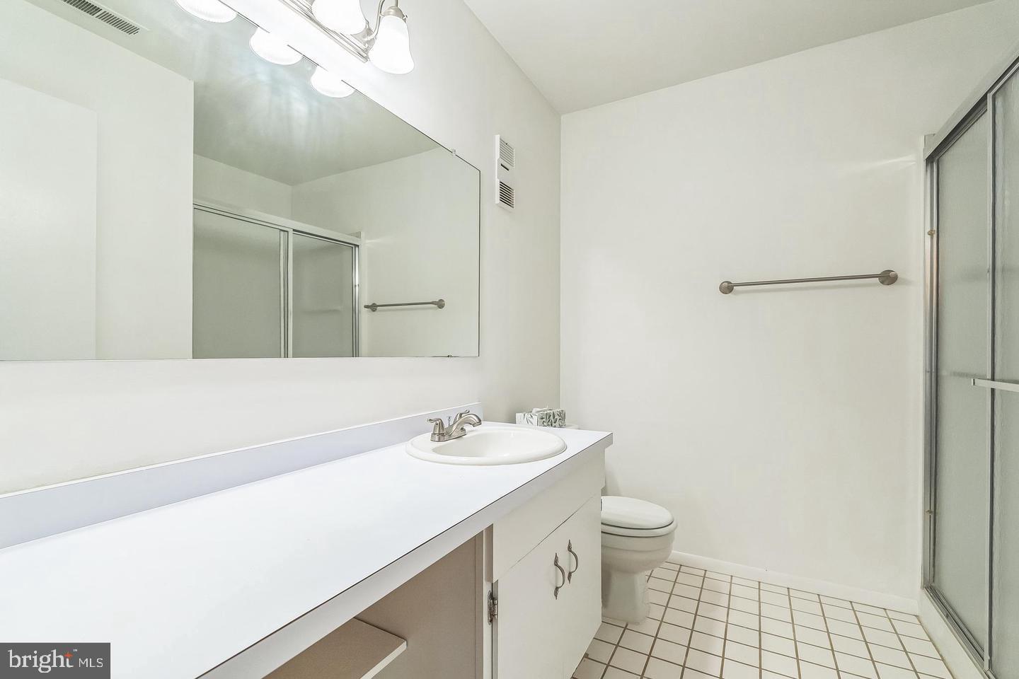 WOOD HOLLOW - Residential Lease