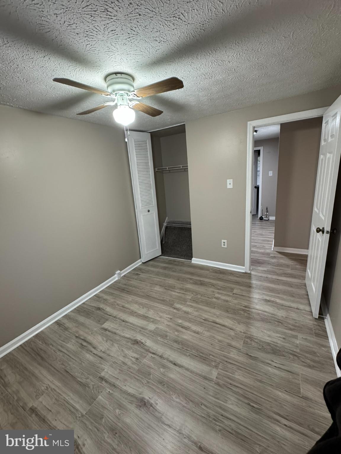 HILLCREST ORCHARDS - Residential Lease