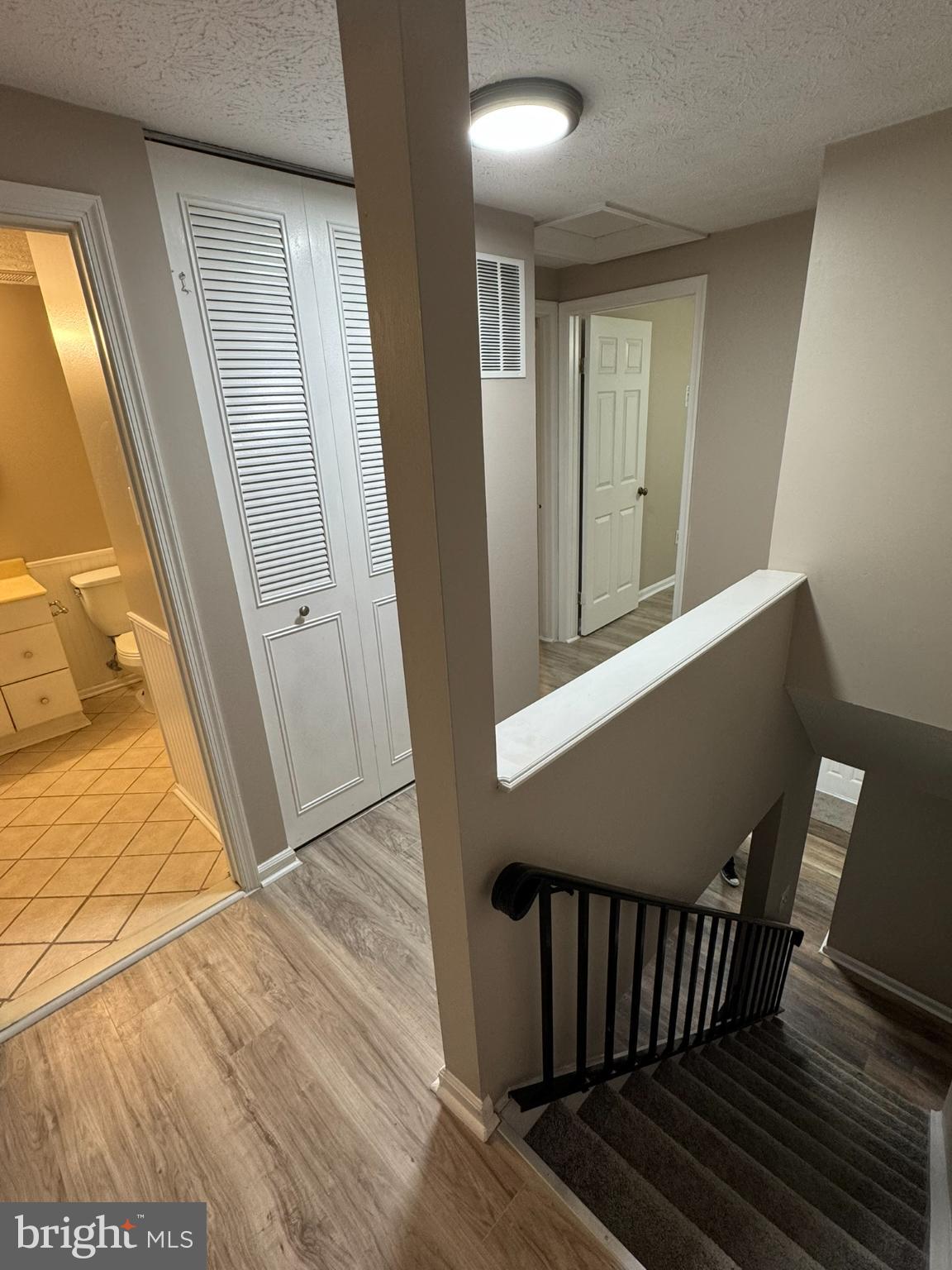 HILLCREST ORCHARDS - Residential Lease