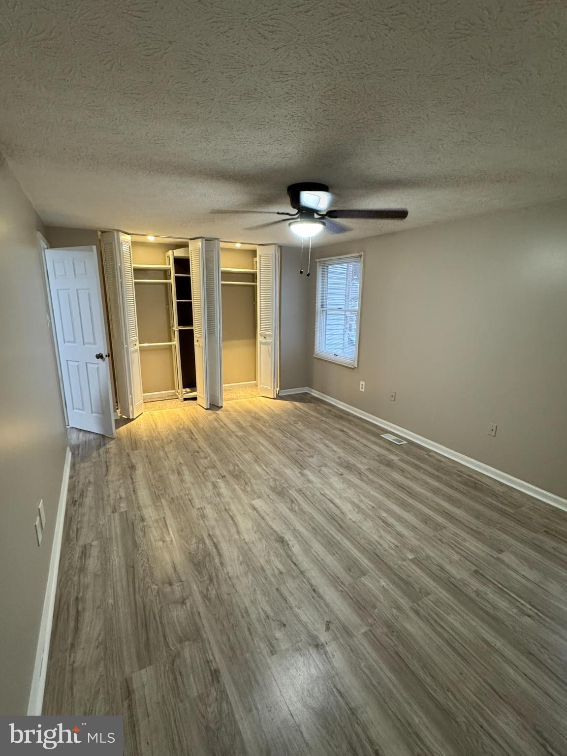 HILLCREST ORCHARDS - Residential Lease